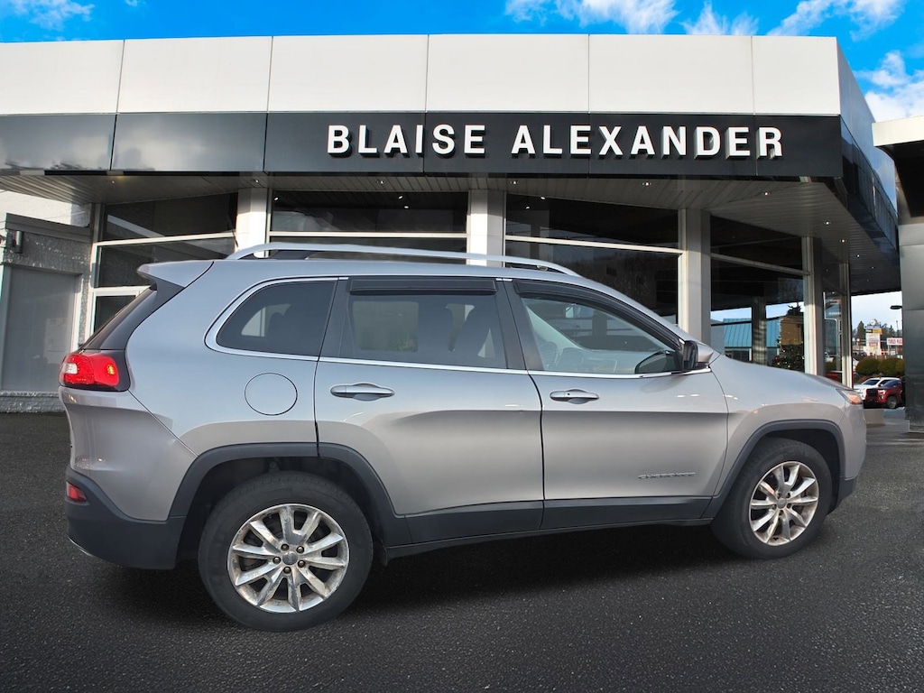 Used 2016 Jeep Cherokee Limited 4x4 SUV