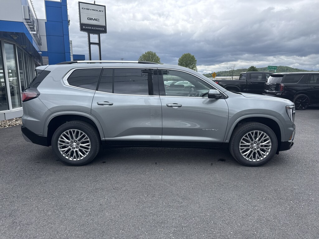 New 2026 GMC Acadia Denali SUV