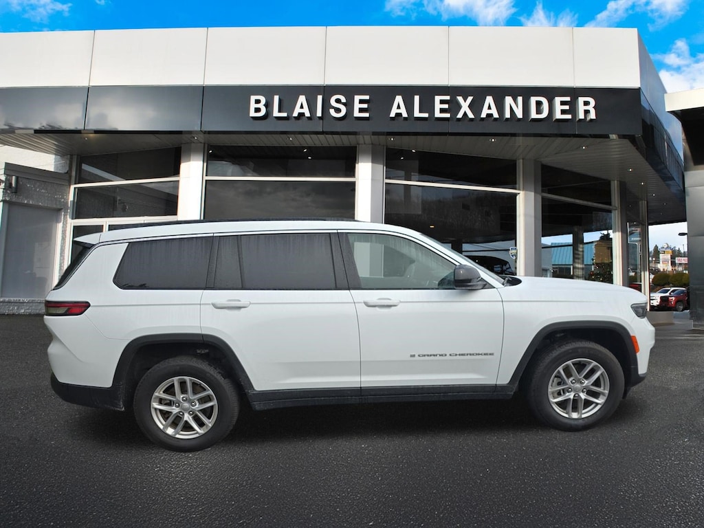 Used 2025 Jeep Grand Cherokee L Laredo SUV