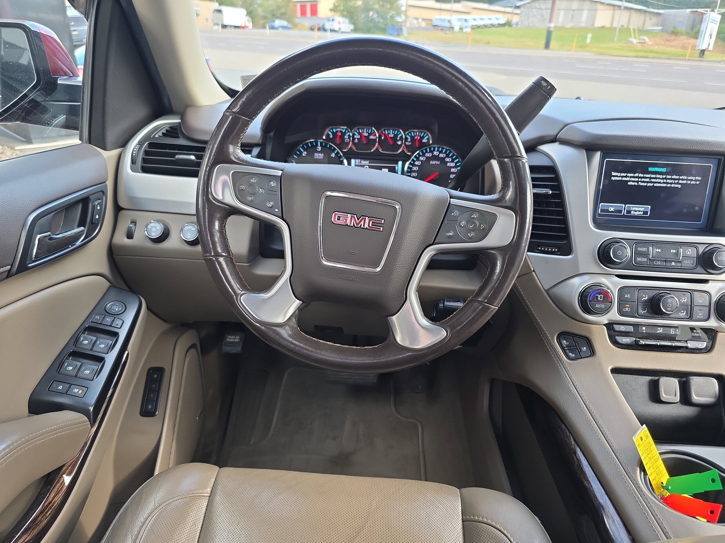 2019 Gmc Yukon XL SLT photo 2