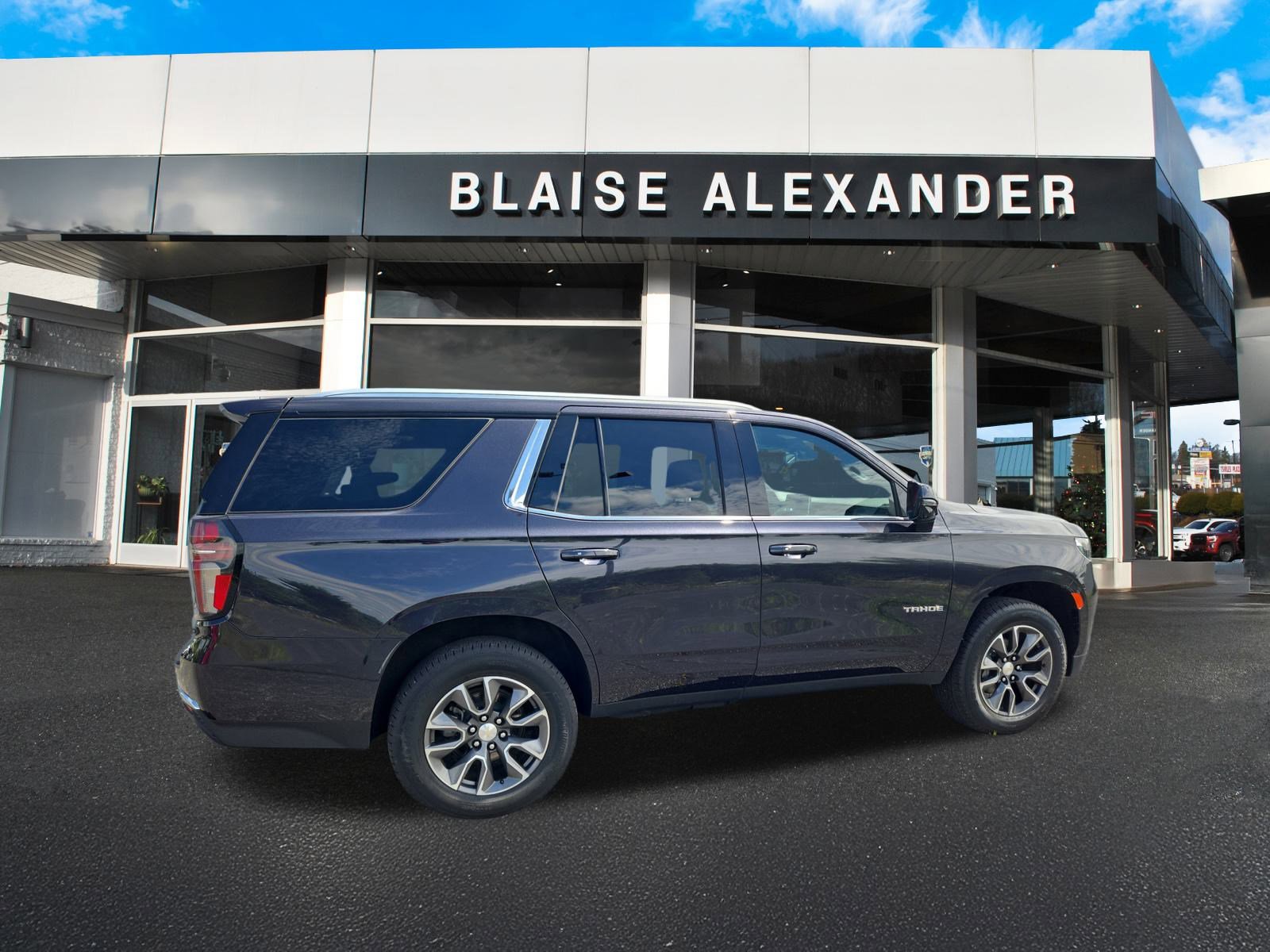 2023 Chevrolet Tahoe LT photo 4