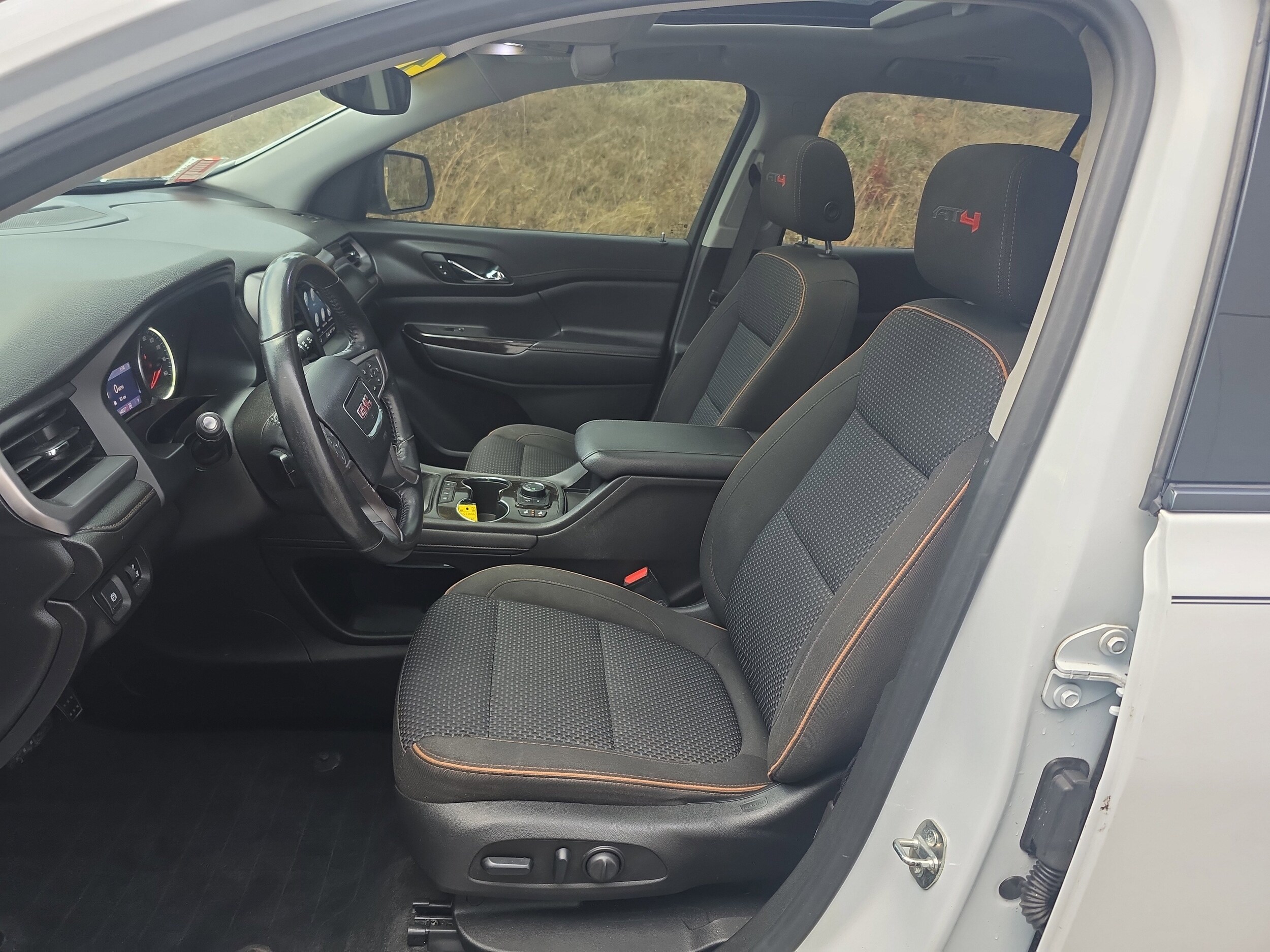 2020 Gmc Acadia AT4 photo 2