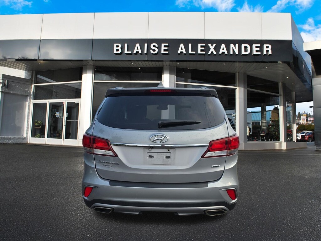 Used 2018 Hyundai Santa Fe SE SUV