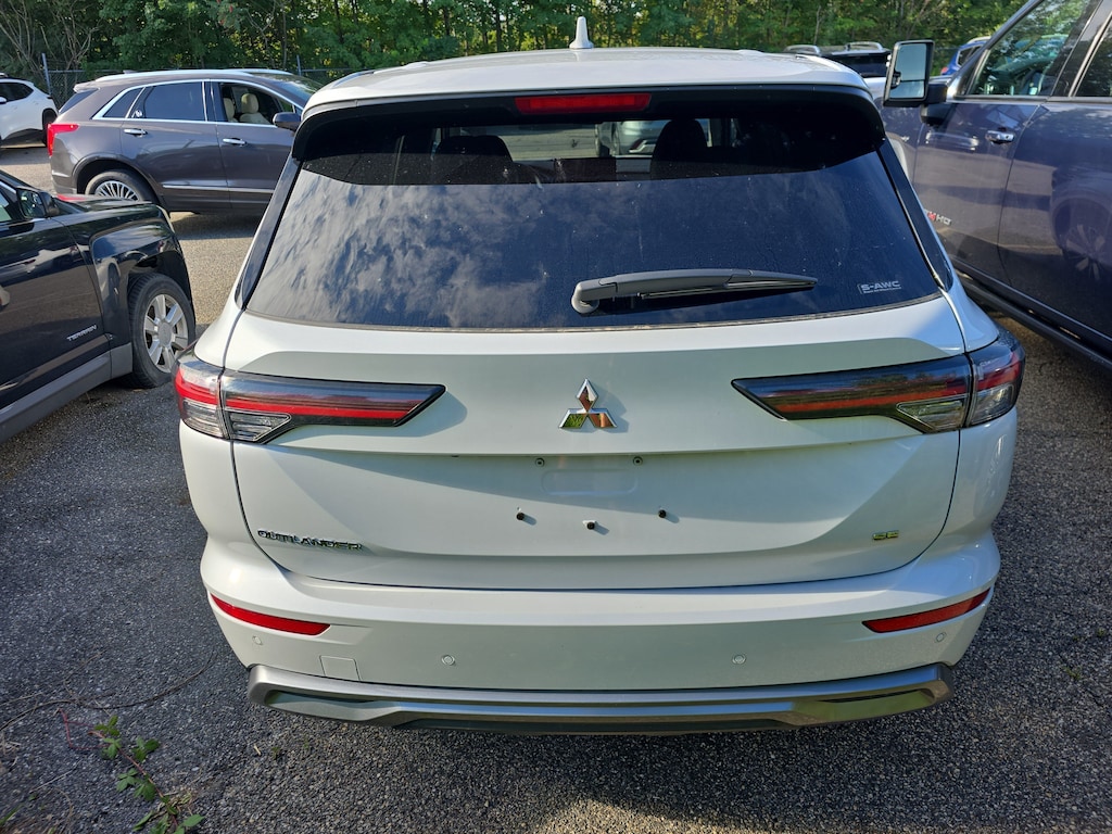 Used 2025 Mitsubishi Outlander SE SUV