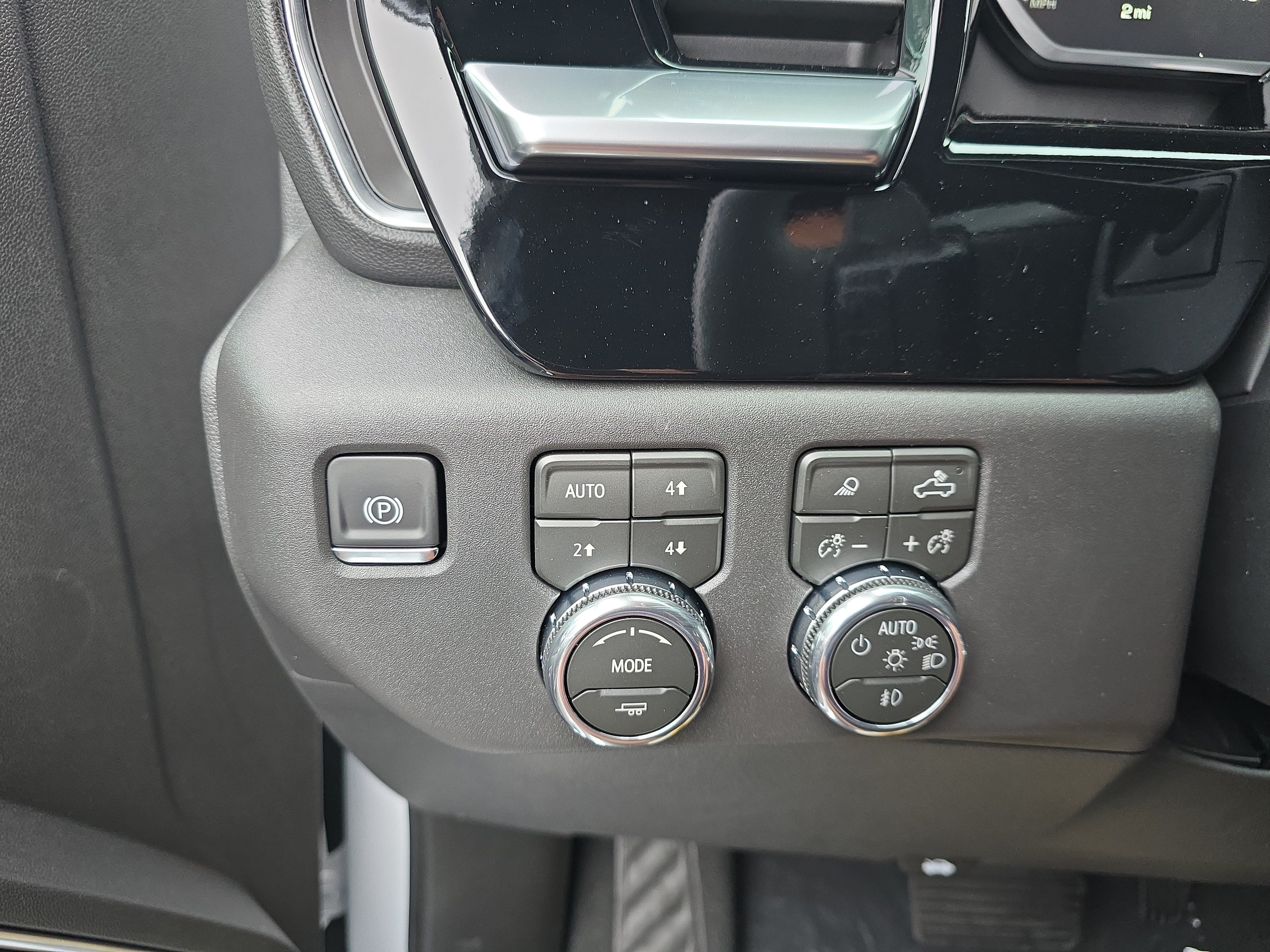 2026 GMC Sierra 1500 SLT - Photo 19