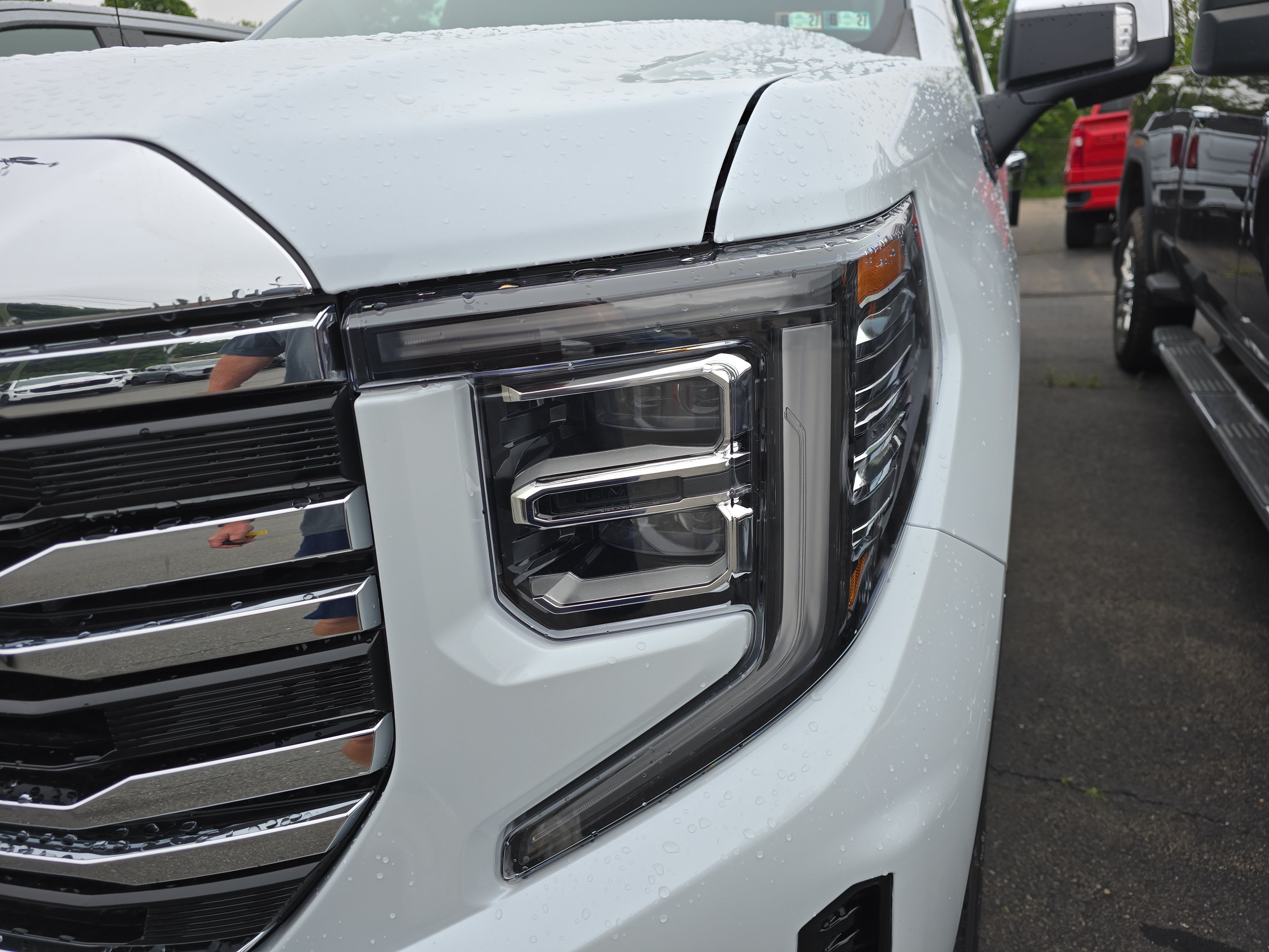 2026 GMC Sierra 1500 SLT - Photo 8