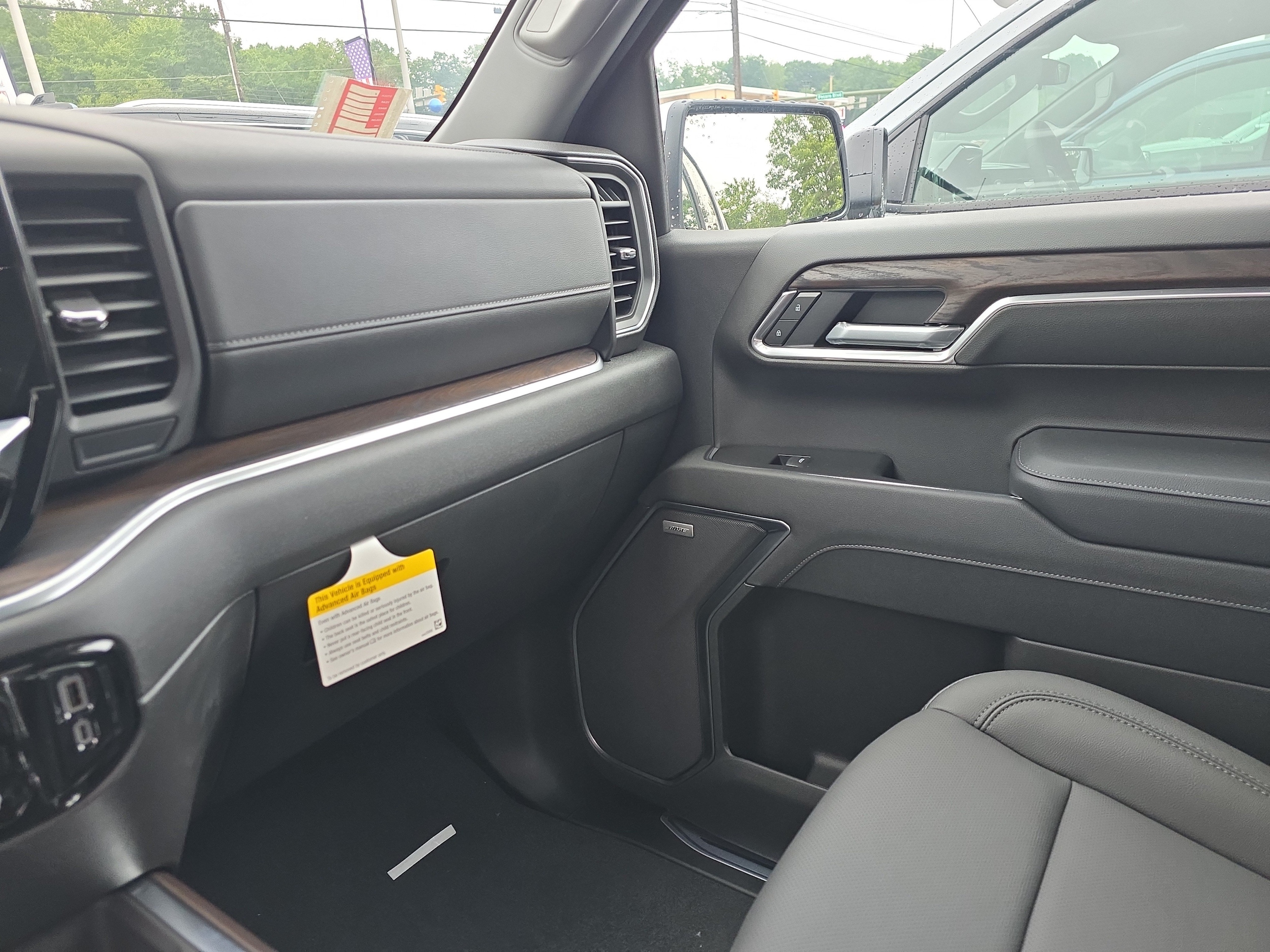 2026 GMC Sierra 1500 SLT - Photo 32