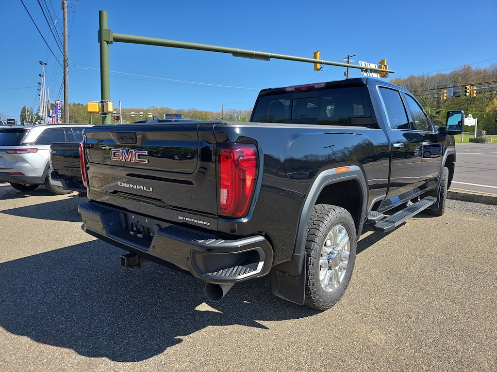 Used 2022 GMC Sierra 2500 HD Denali Truck Crew Cab