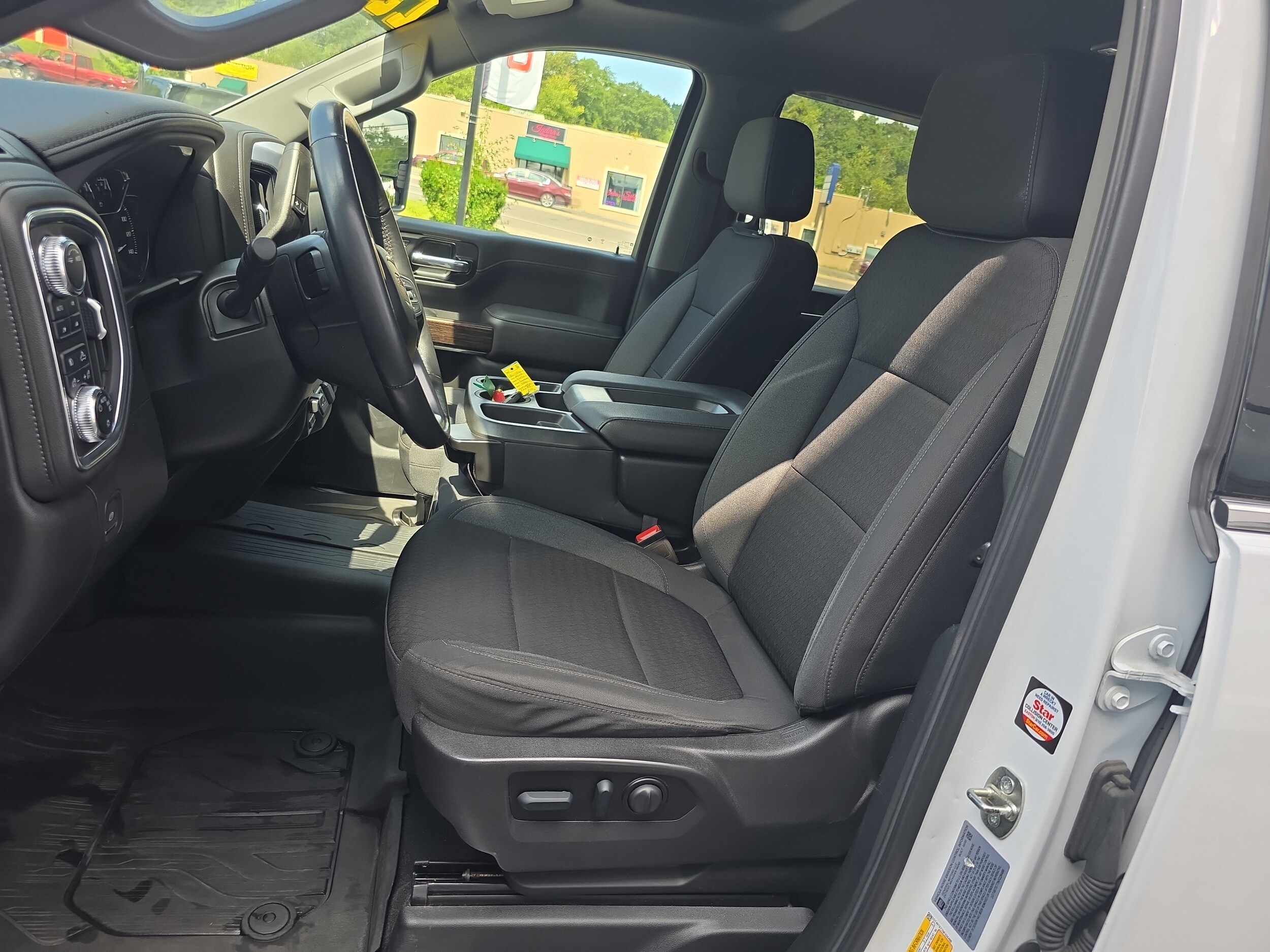 2022 Gmc Sierra 3500 HD SLE photo 2