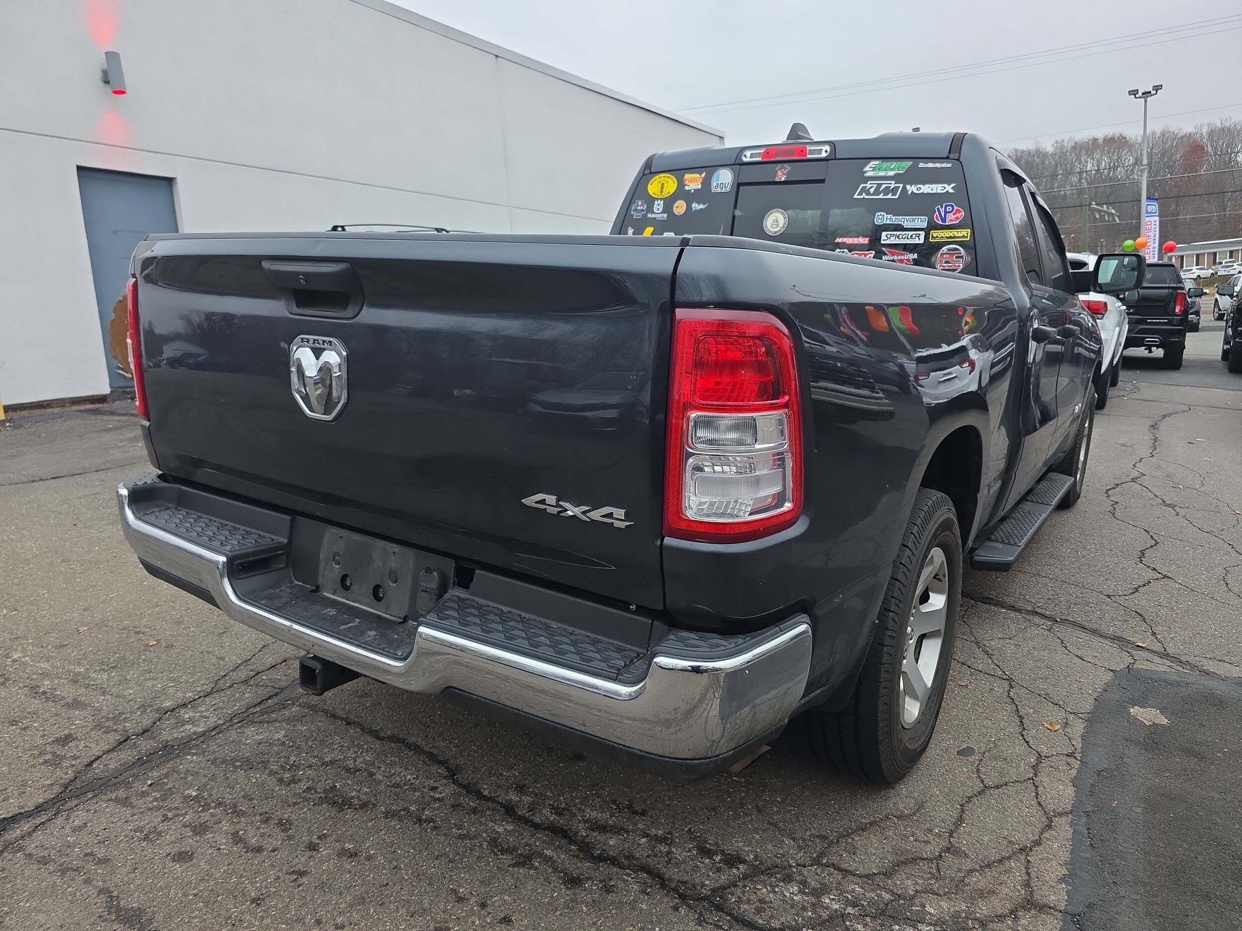 2019 Ram 1500 Tradesman photo 2