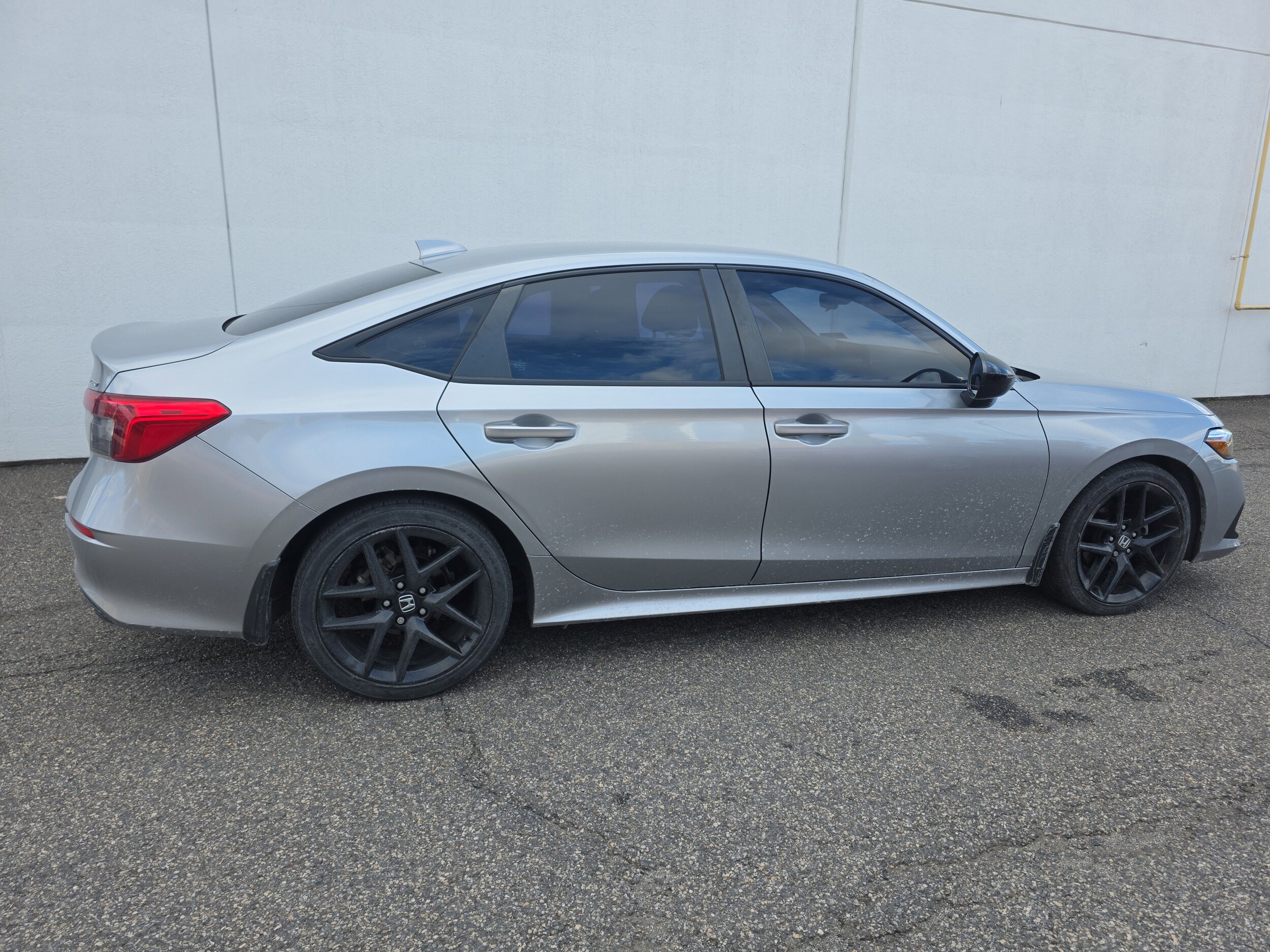 2022 Honda Civic Sport photo 2