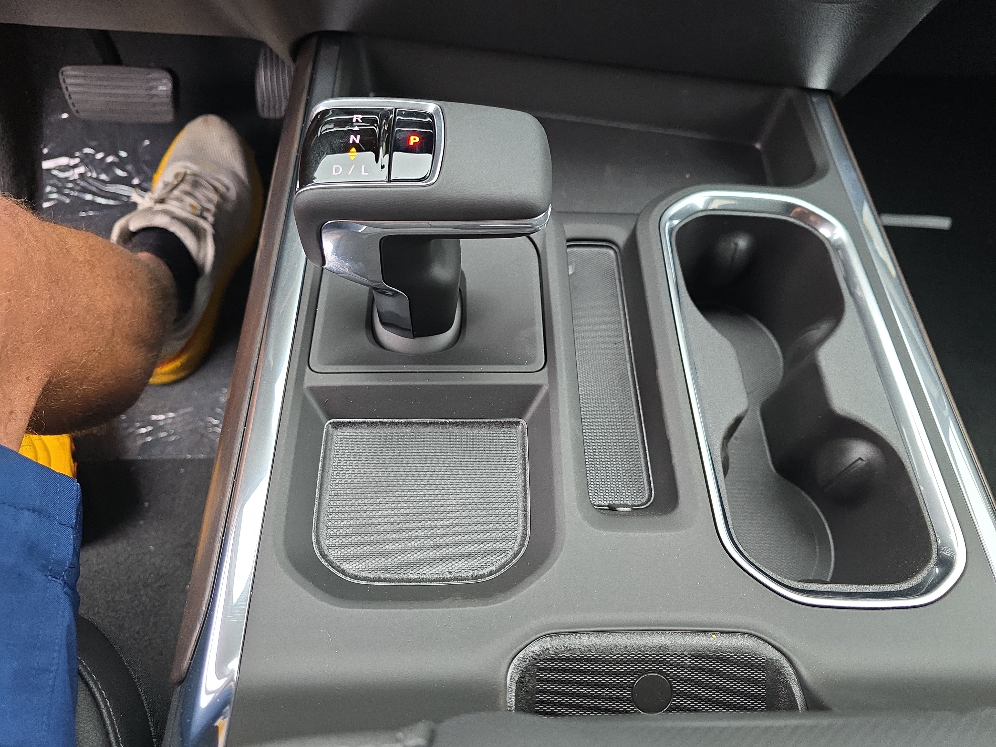 2026 GMC Sierra 1500 SLT - Photo 23