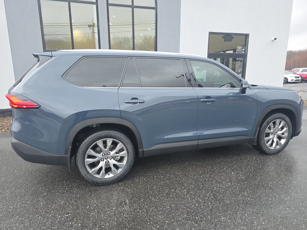 Used 2024 Toyota Grand Highlander Platinum SUV