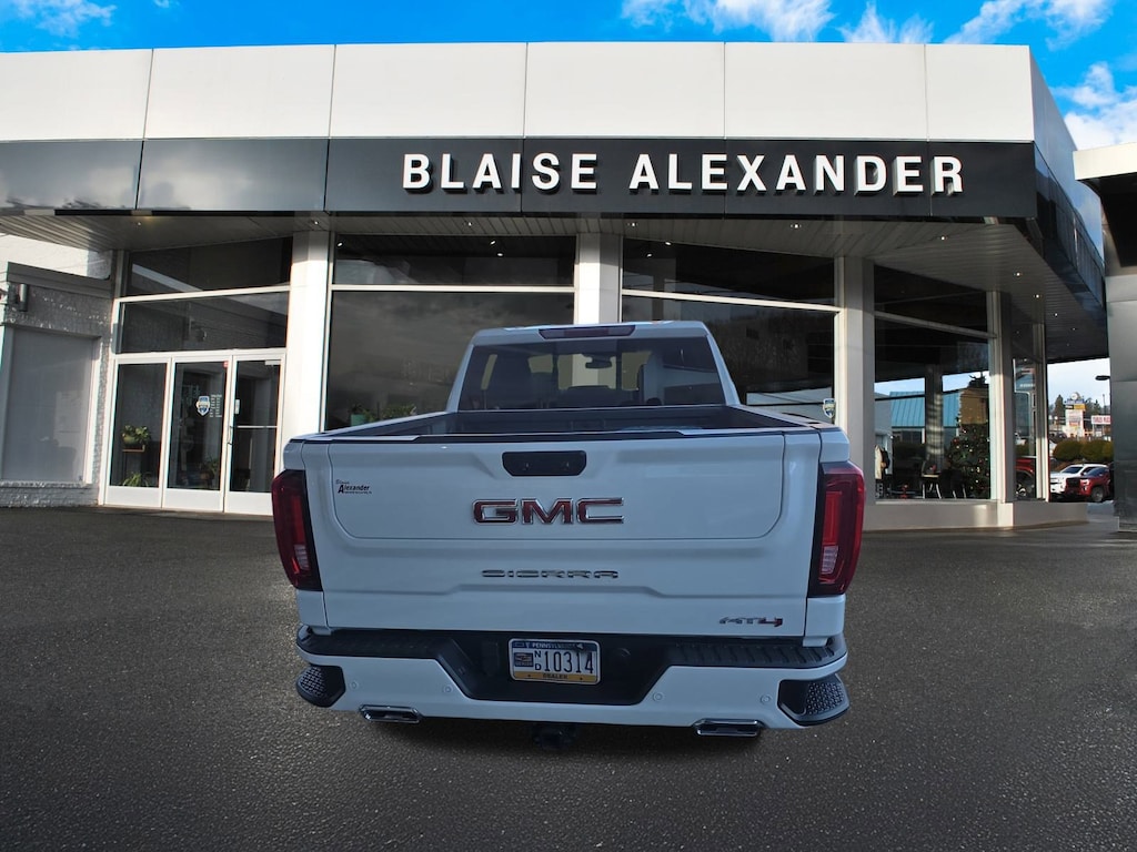 Used 2023 GMC Sierra 1500 AT4 Truck Crew Cab