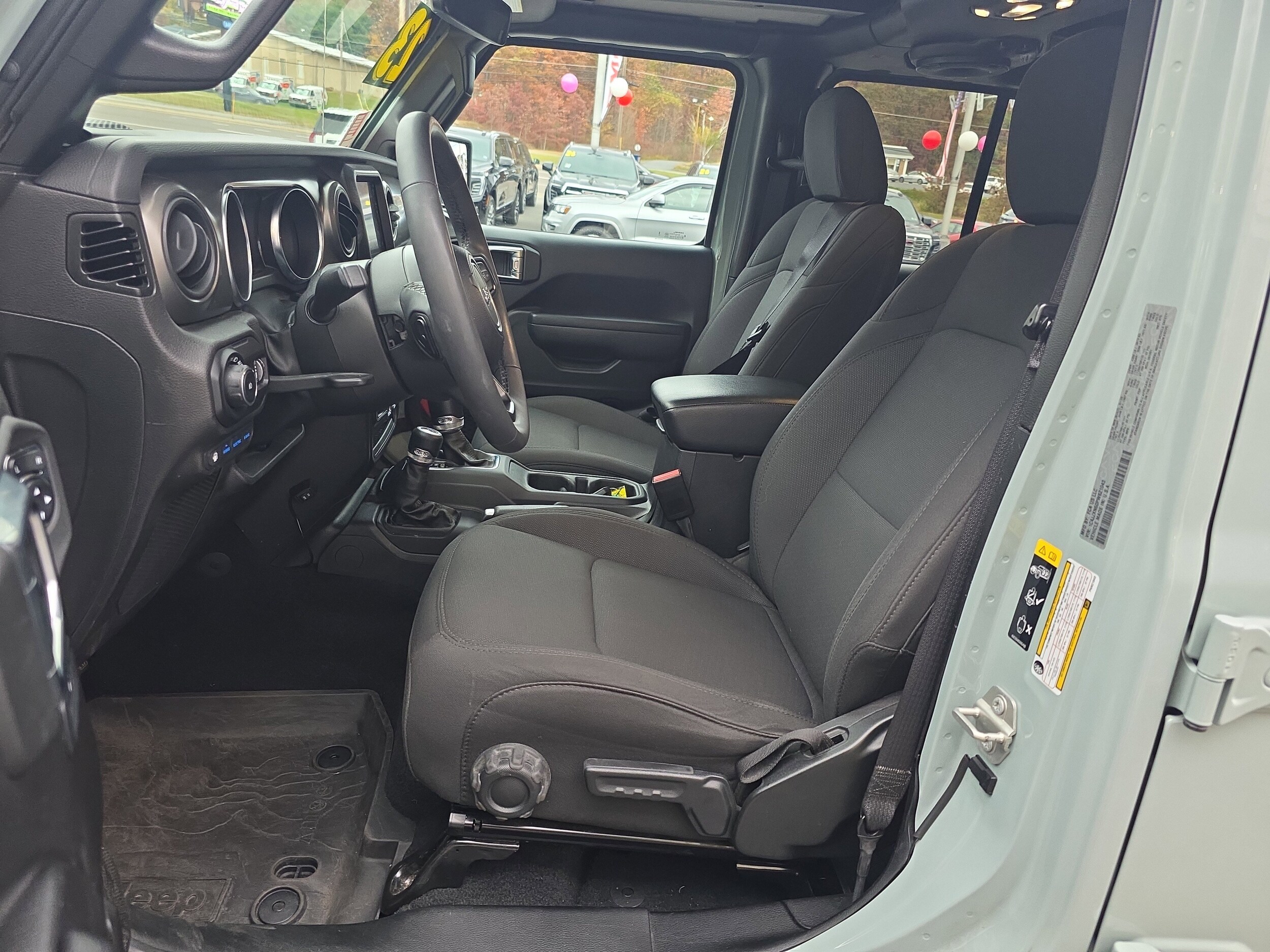 2023 Jeep Wrangler 4xe Willys photo 3