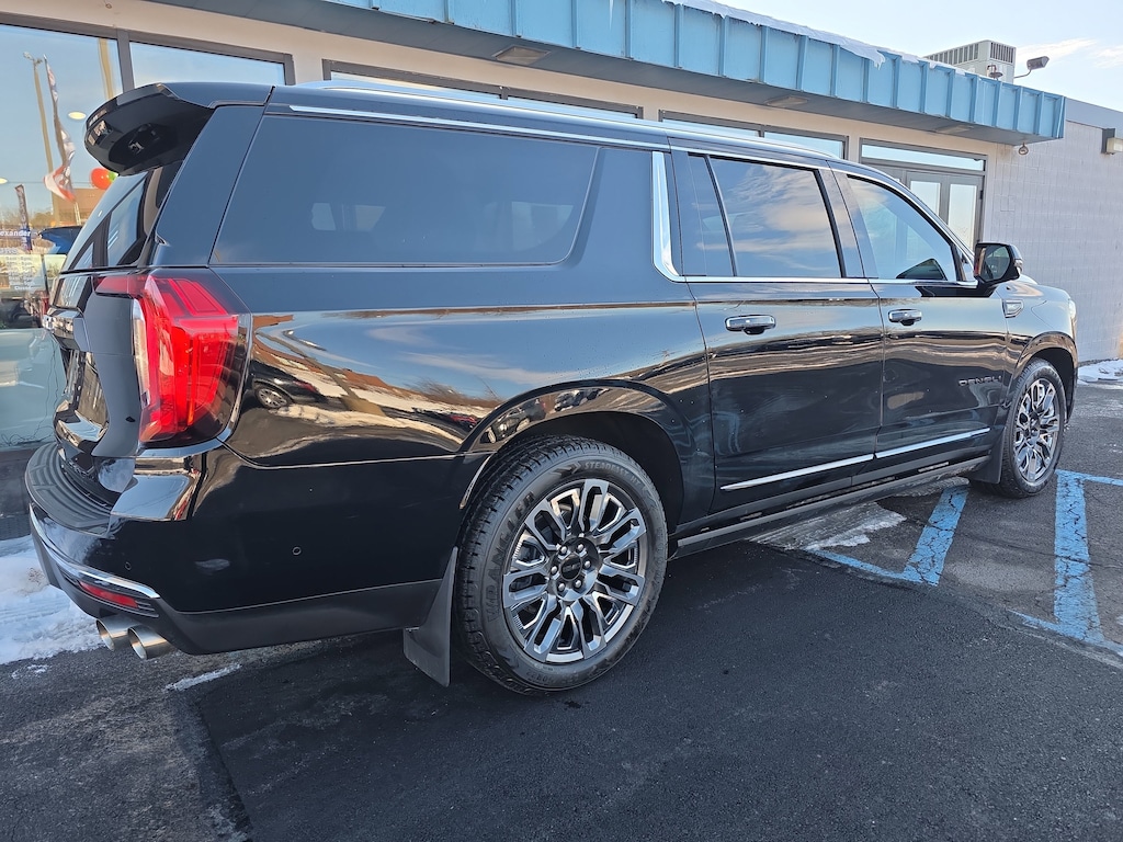 Used 2023 GMC Yukon XL Denali Ultimate SUV