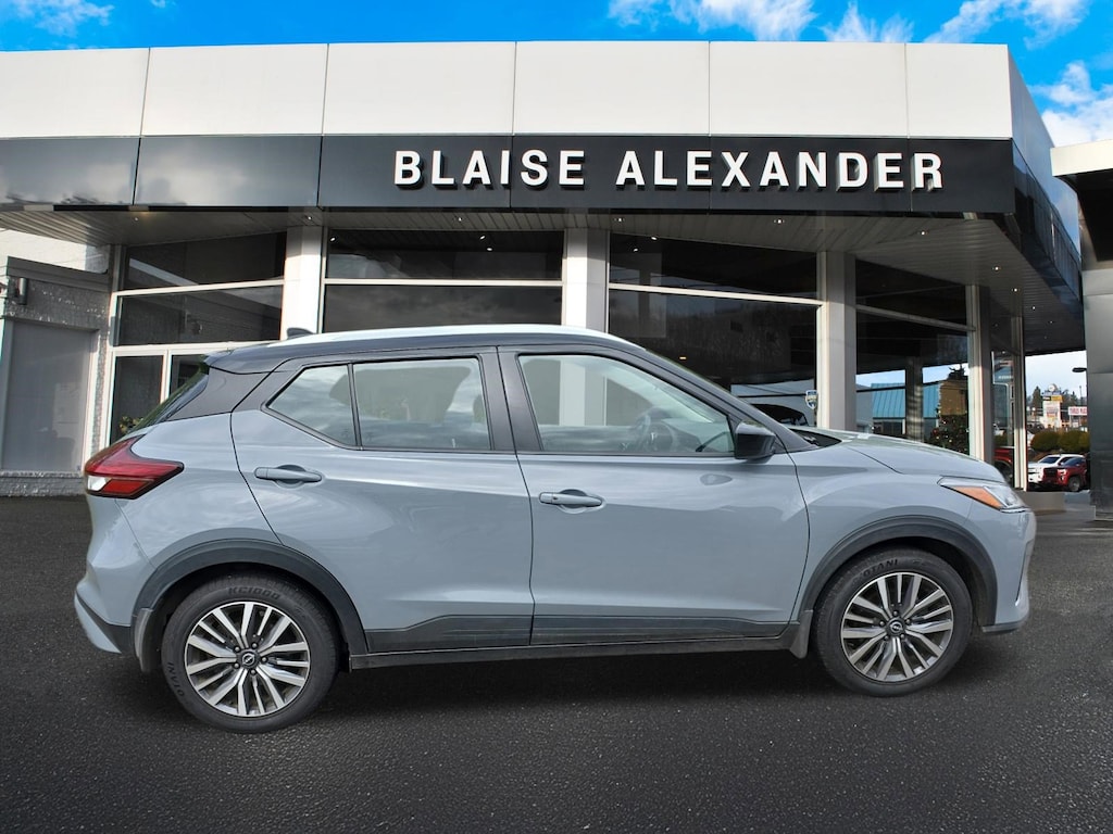 Used 2024 Nissan Kicks SV SUV
