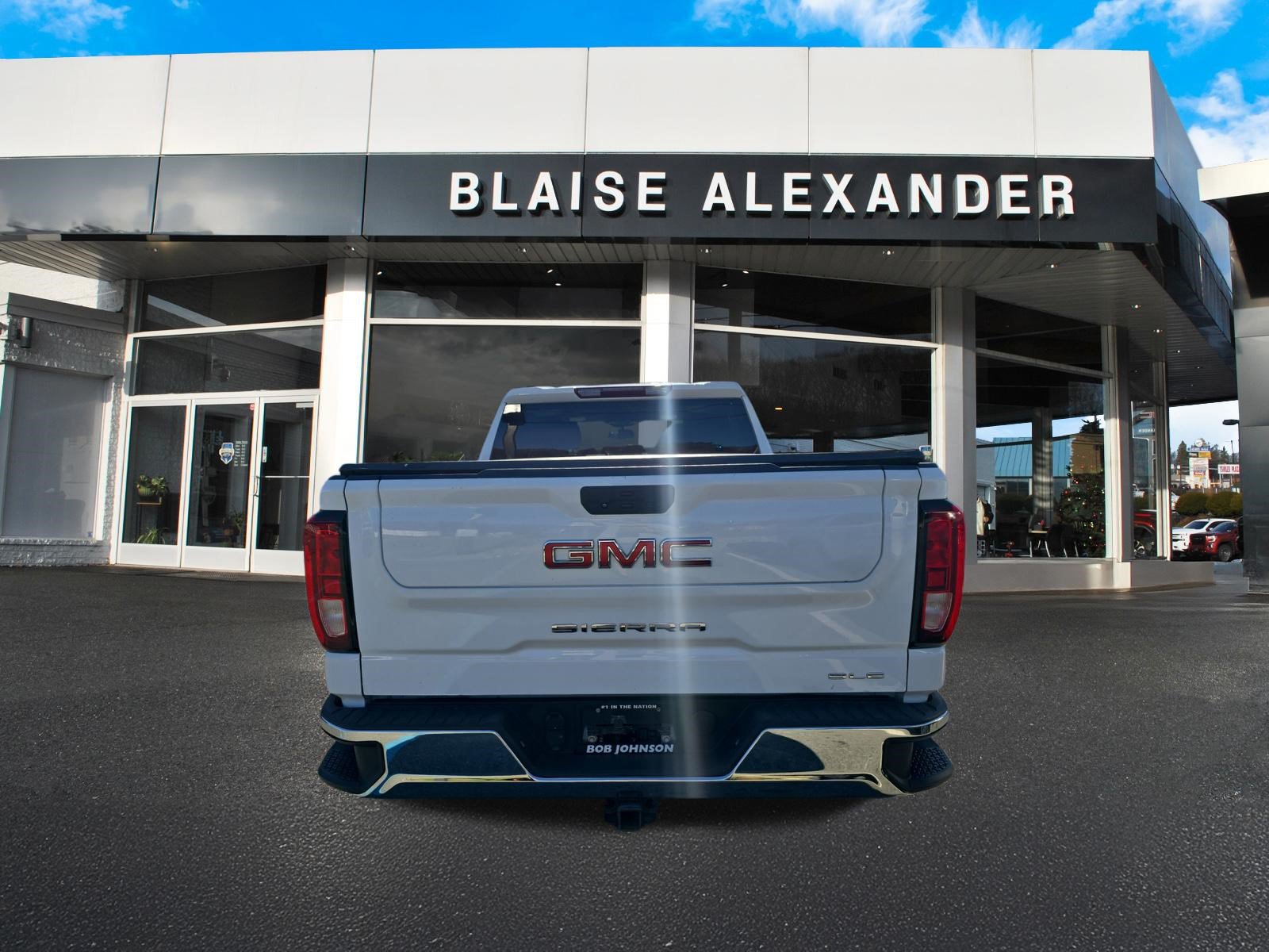 Used 2022 GMC Sierra 1500 SLE Truck Crew Cab