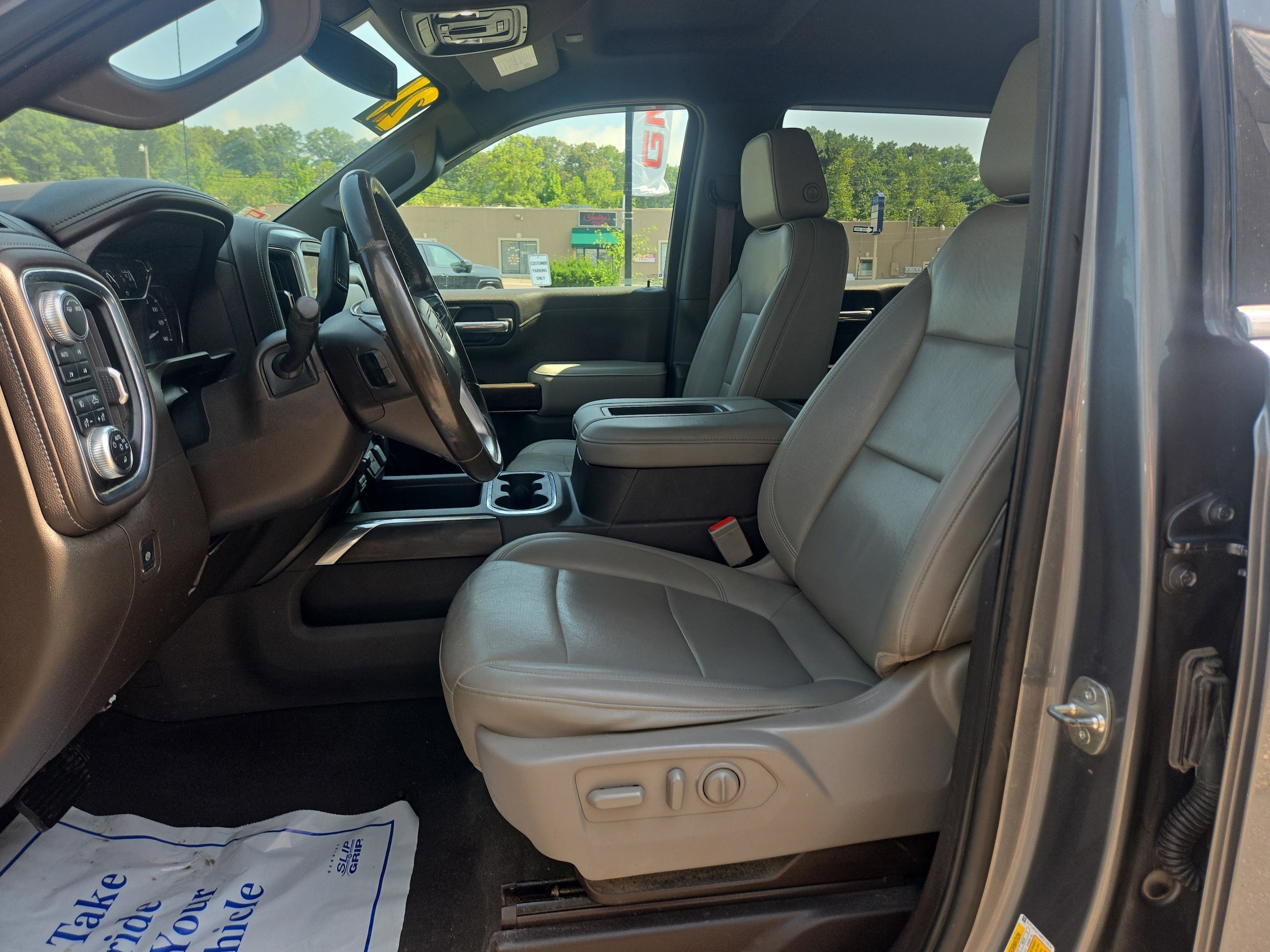 2021 Gmc Sierra 1500 SLT photo 2