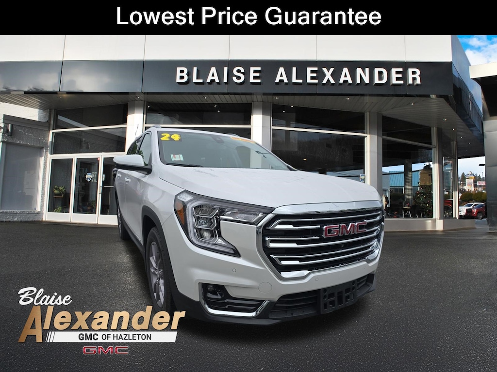 Used 2024 GMC Terrain SLT SUV