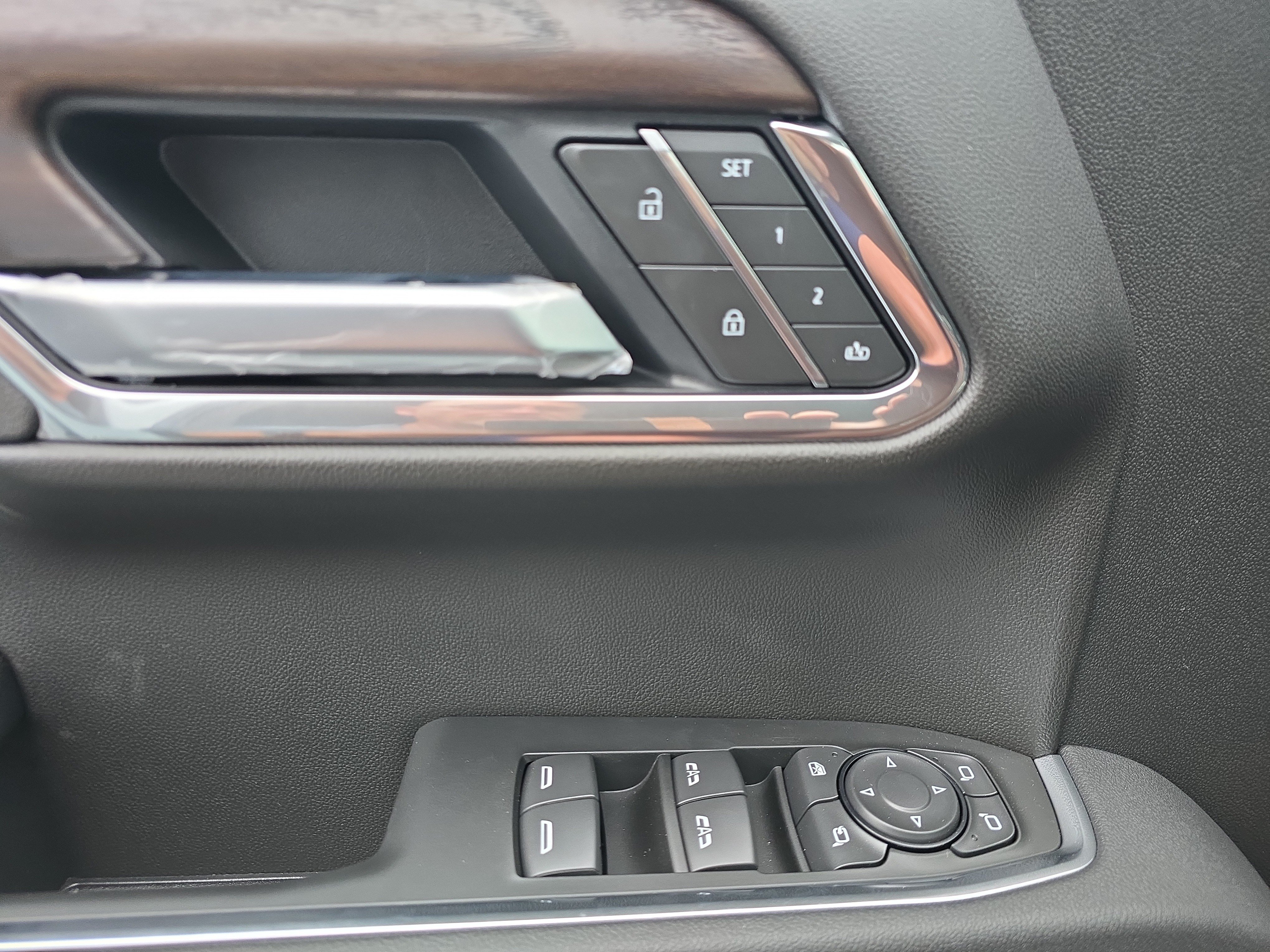 2026 GMC Sierra 1500 SLT - Photo 16