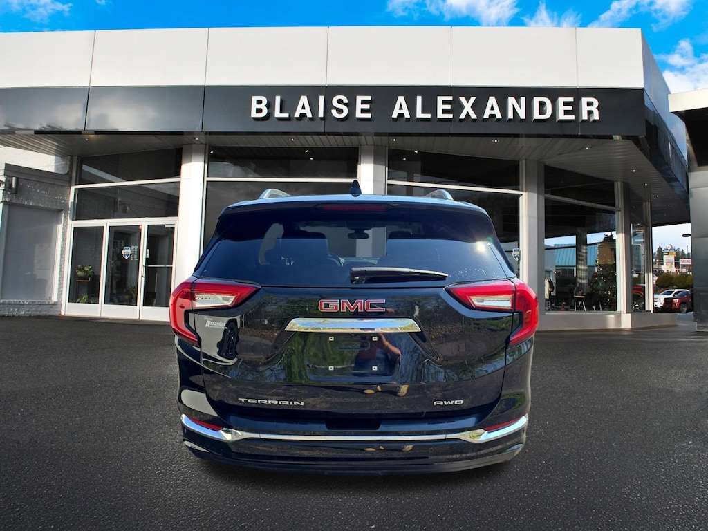 Used 2023 GMC Terrain Denali SUV