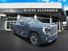 2025 GMC Sierra 3500 HD Denali Truck Crew Cab