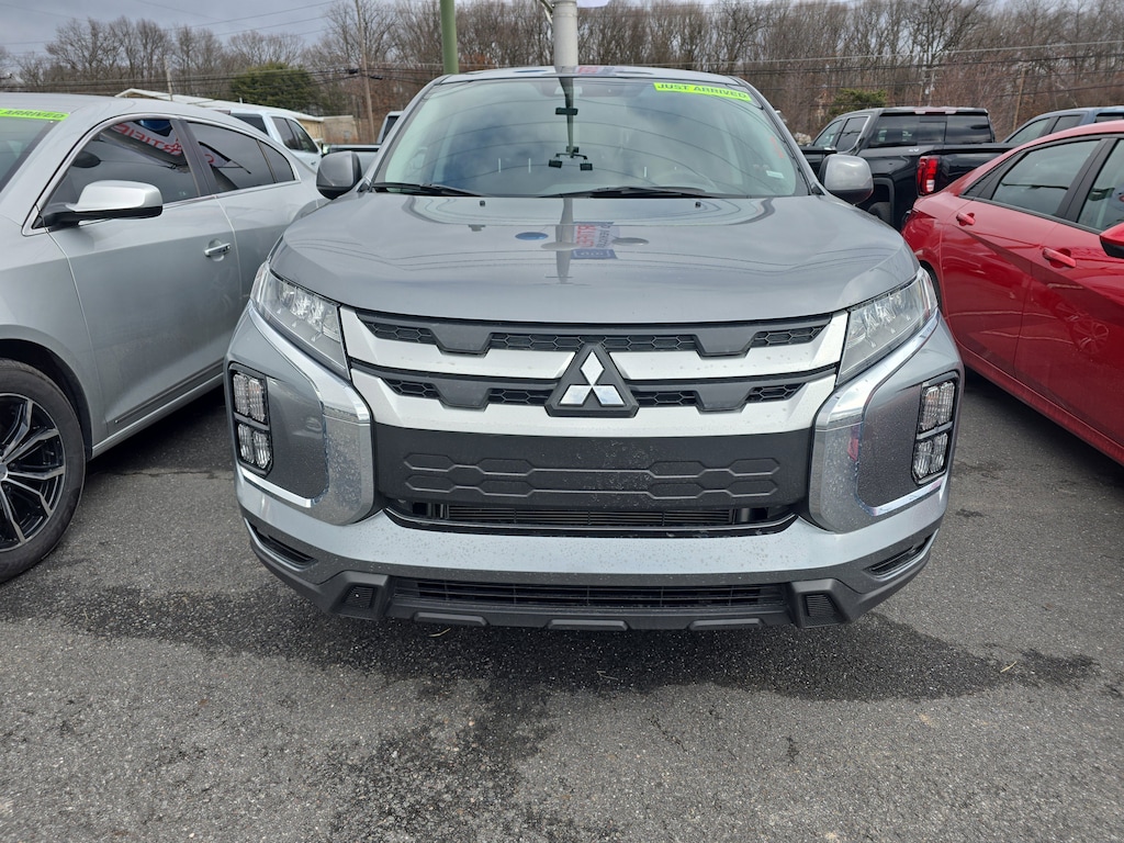 Used 2025 Mitsubishi Outlander Sport 2.0 ES SUV