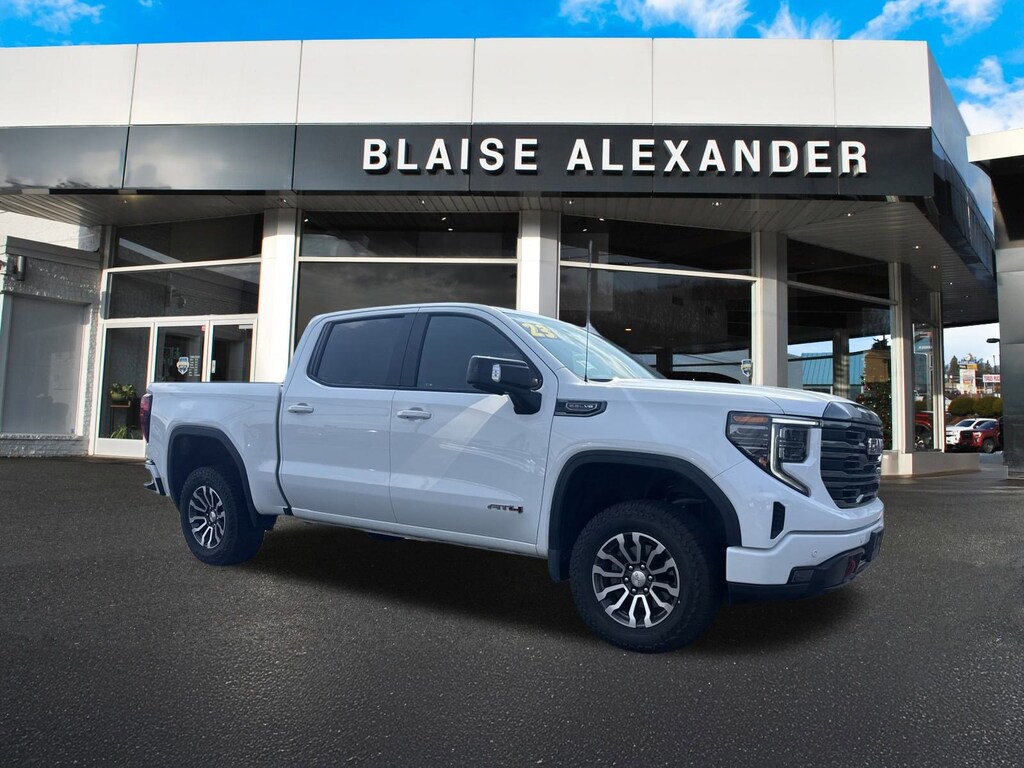 Used 2023 GMC Sierra 1500 AT4 Truck Crew Cab