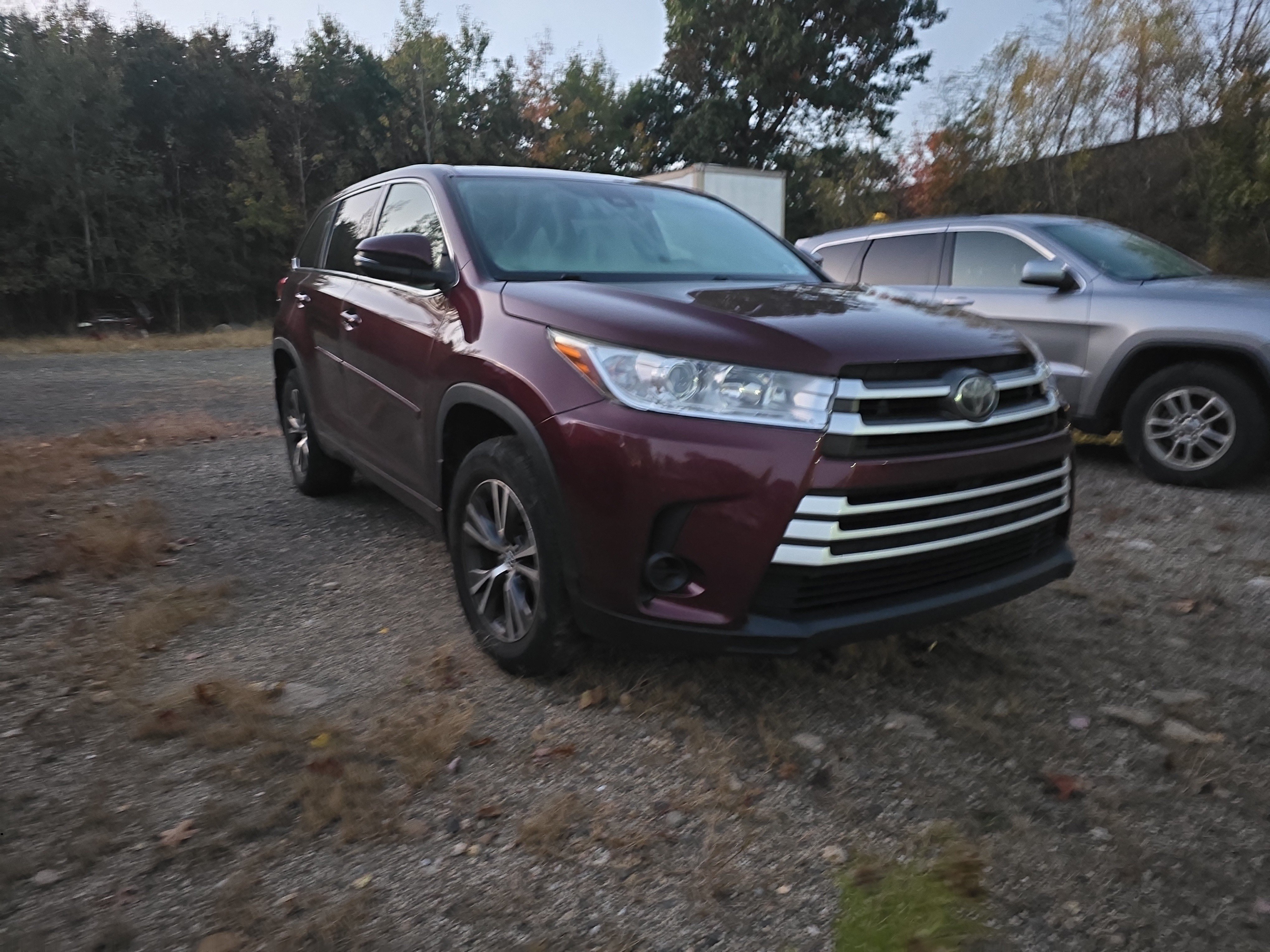 Used 2017 Toyota Highlander LE V6 SUV