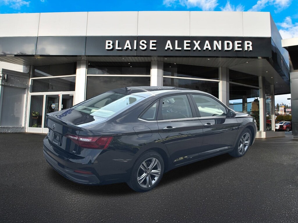 Used 2024 Volkswagen Jetta 1.5T SE Sedan