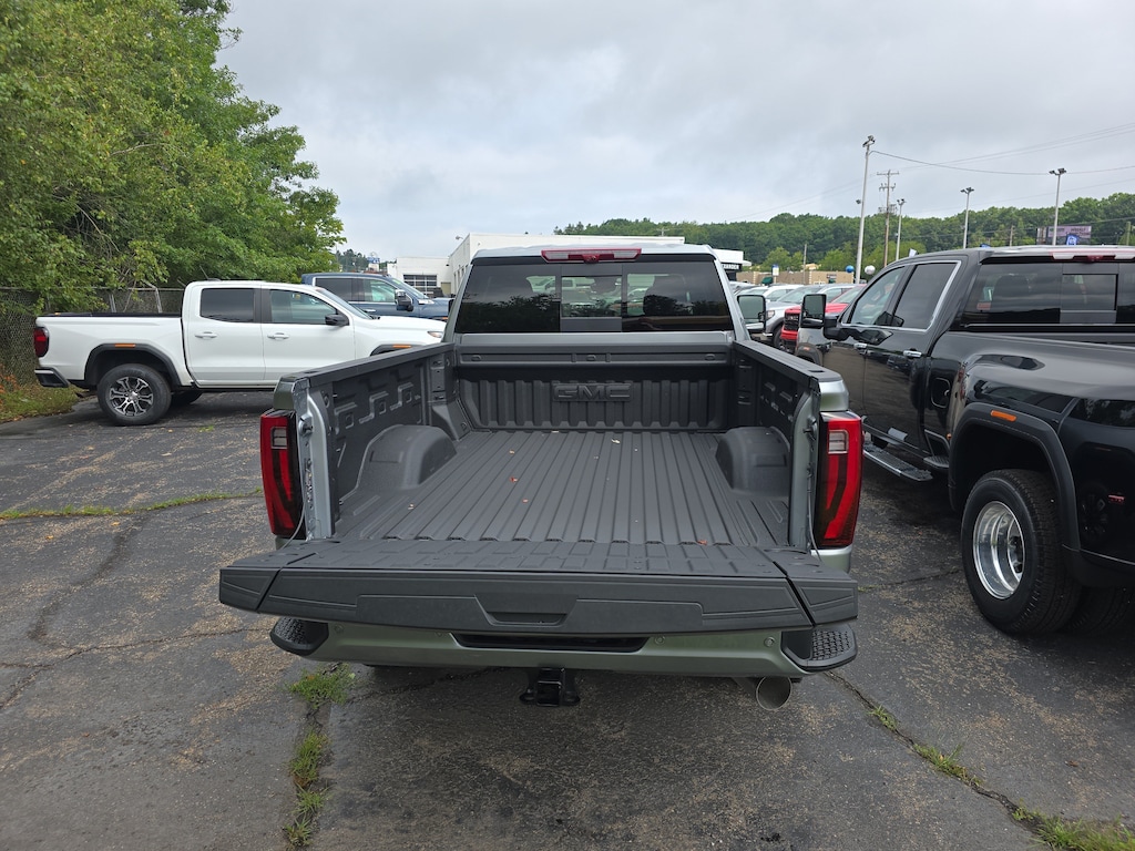 New 2026 GMC Sierra 2500 HD Denali Truck Crew Cab