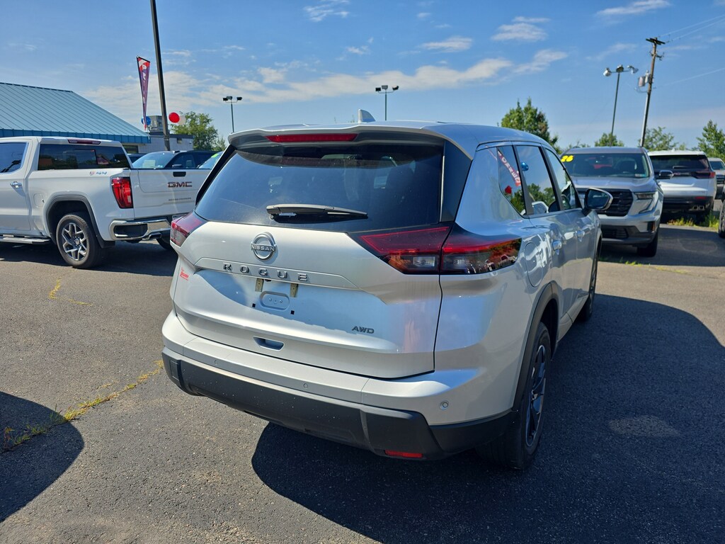 Used 2025 Nissan Rogue SV SUV