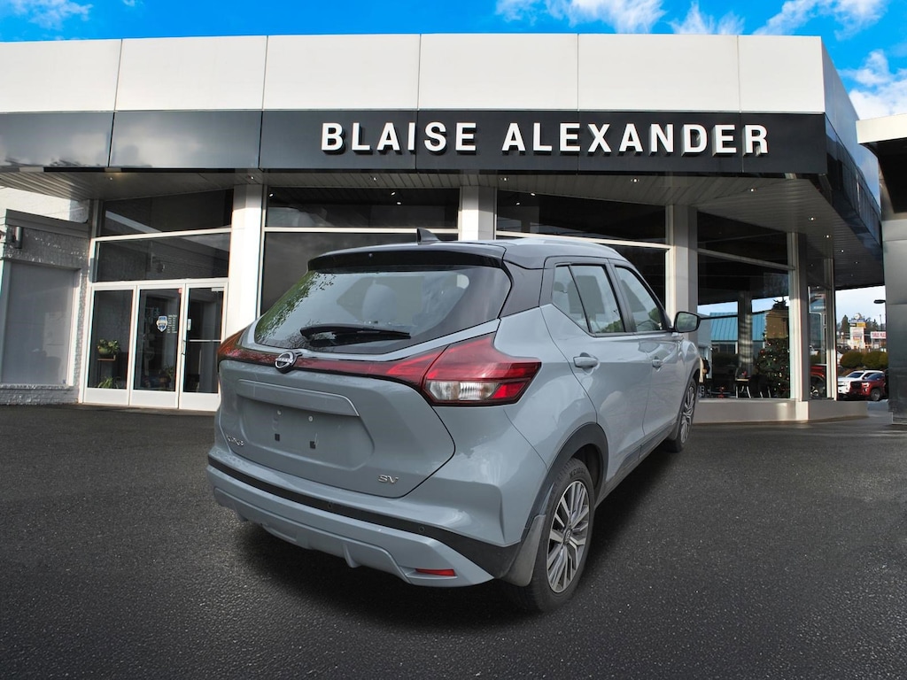 Used 2024 Nissan Kicks SV SUV