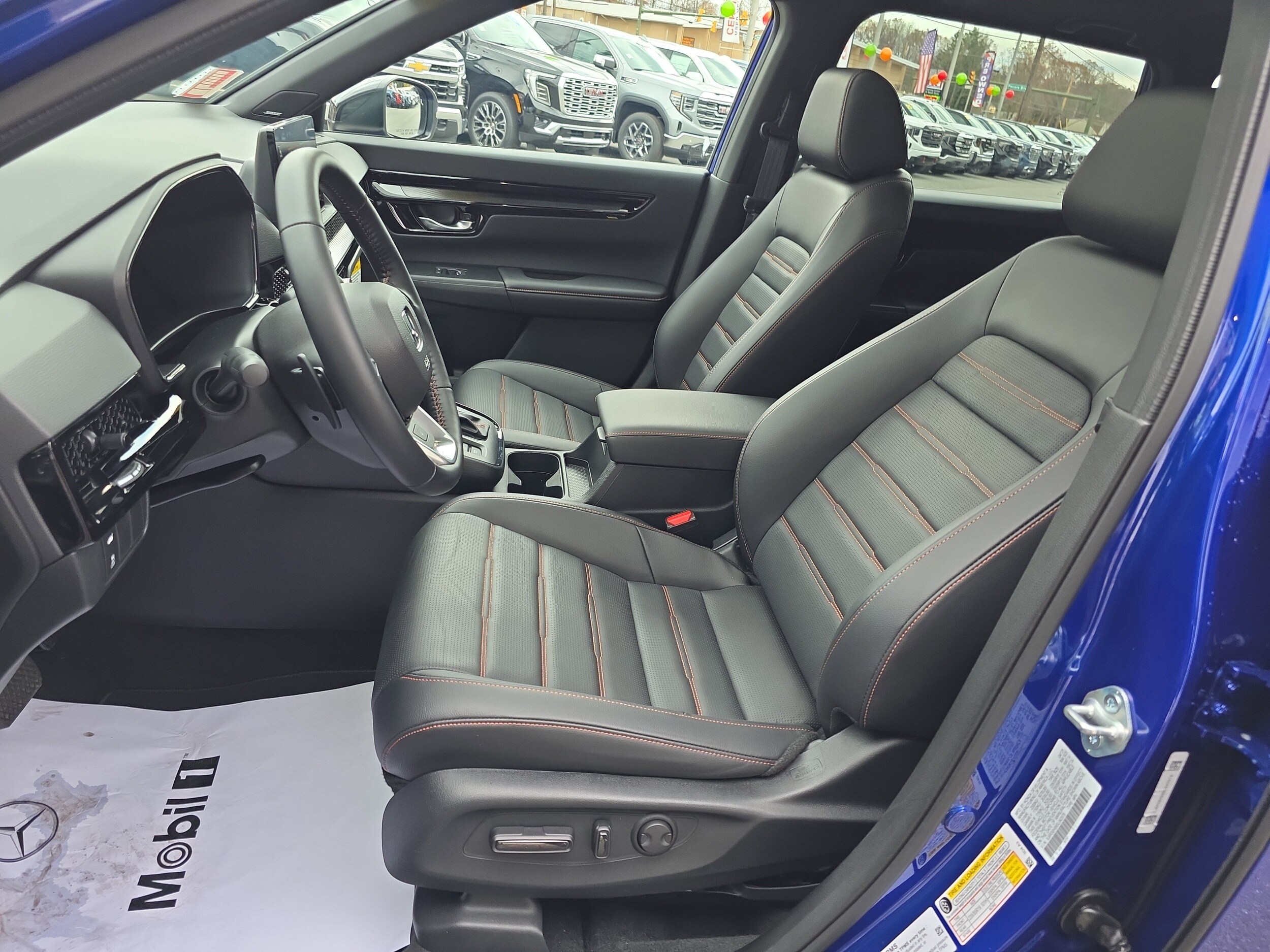 2025 Honda CR-V Hybrid Sport Touring photo 2