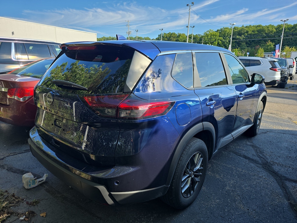 Used 2026 Nissan Rogue SV SUV