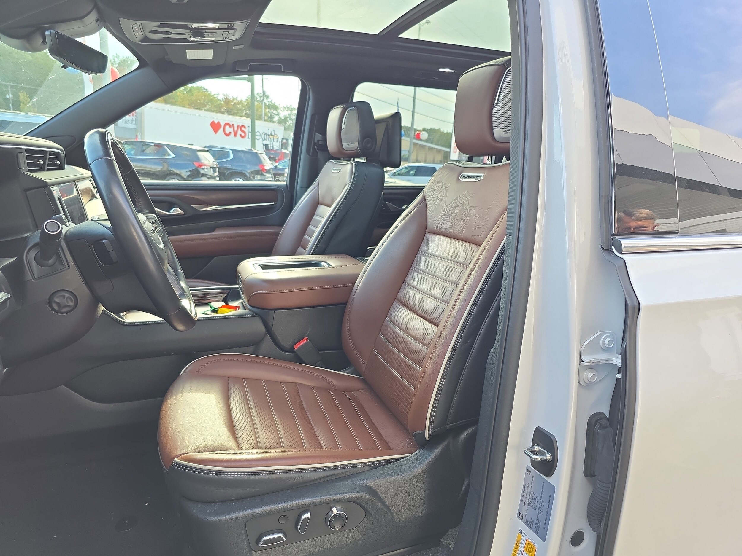 2023 Gmc Yukon XL Denali Ultimate photo 2