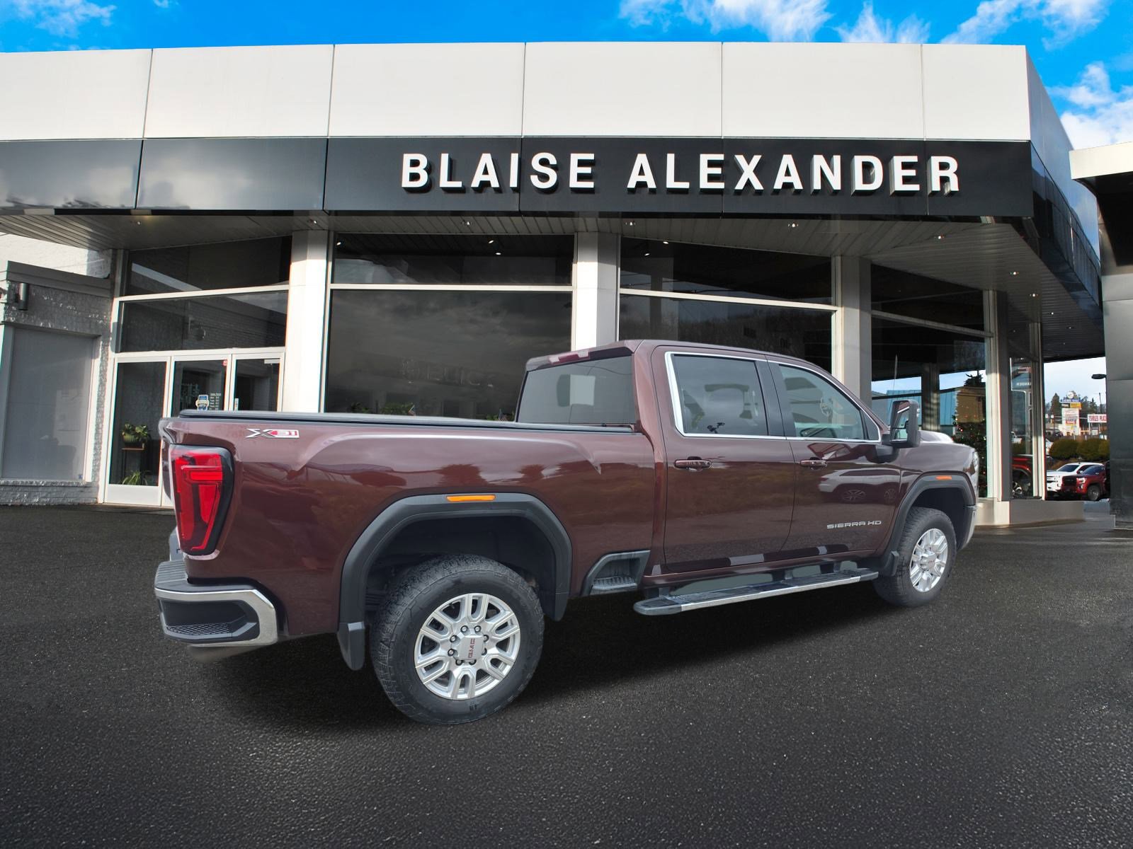 2024 Gmc Sierra 2500 HD SLE photo 3