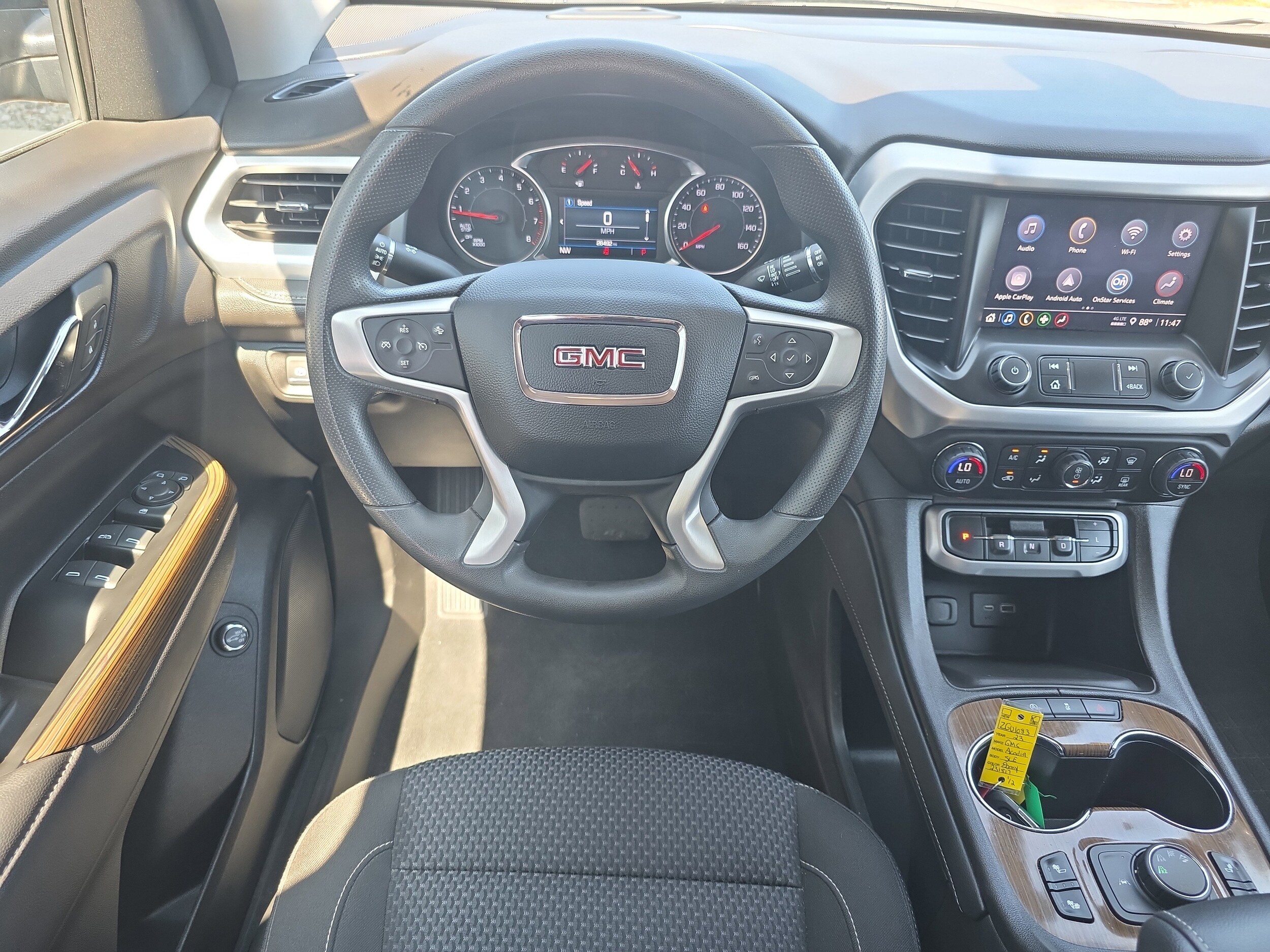 2023 Gmc Acadia SLE photo 2