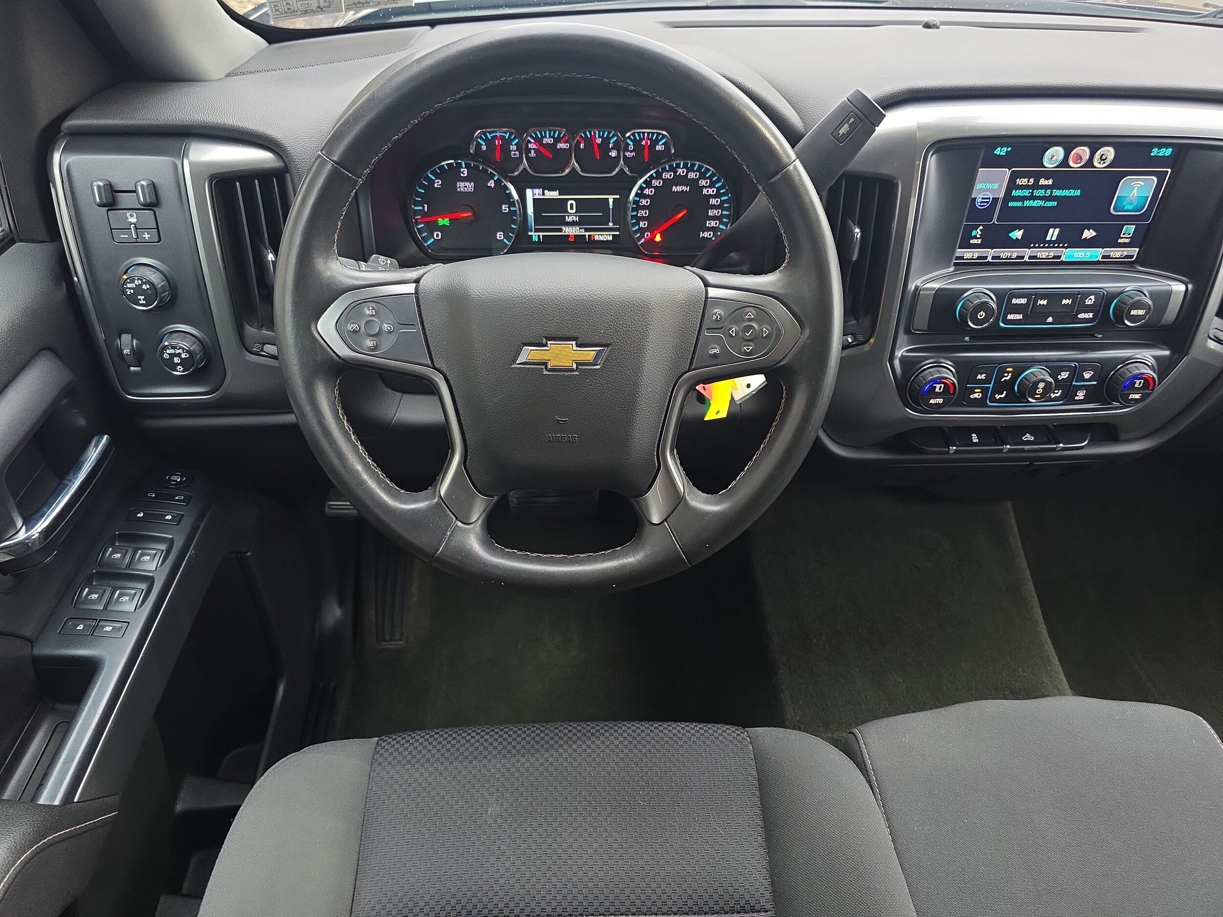 2015 Chevrolet Silverado 1500 LT photo 2