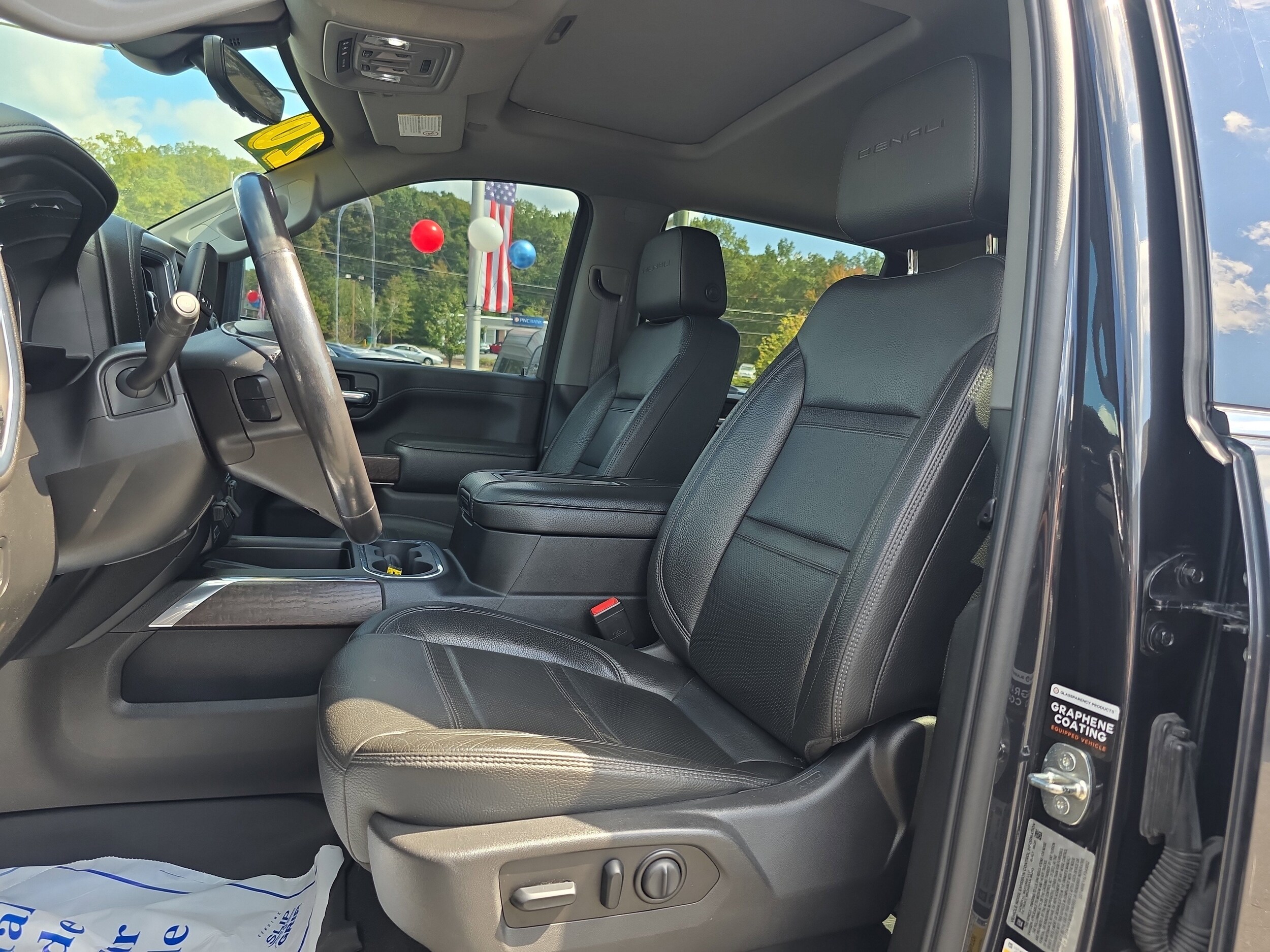 2020 Gmc Sierra 2500 HD Denali photo 2