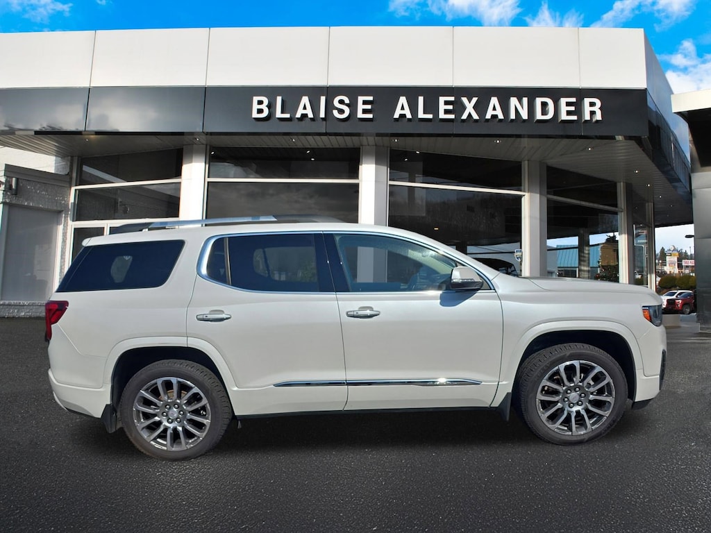 Used 2023 GMC Acadia Denali SUV