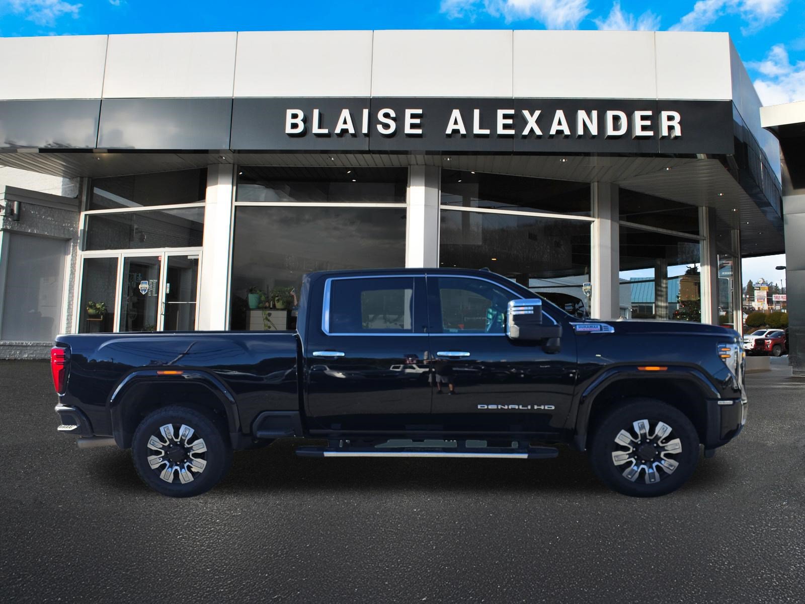 Used 2025 GMC Sierra 2500 HD Denali Truck Crew Cab