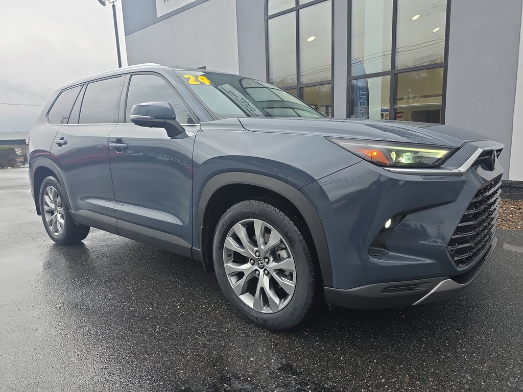 Used 2024 Toyota Grand Highlander Platinum SUV