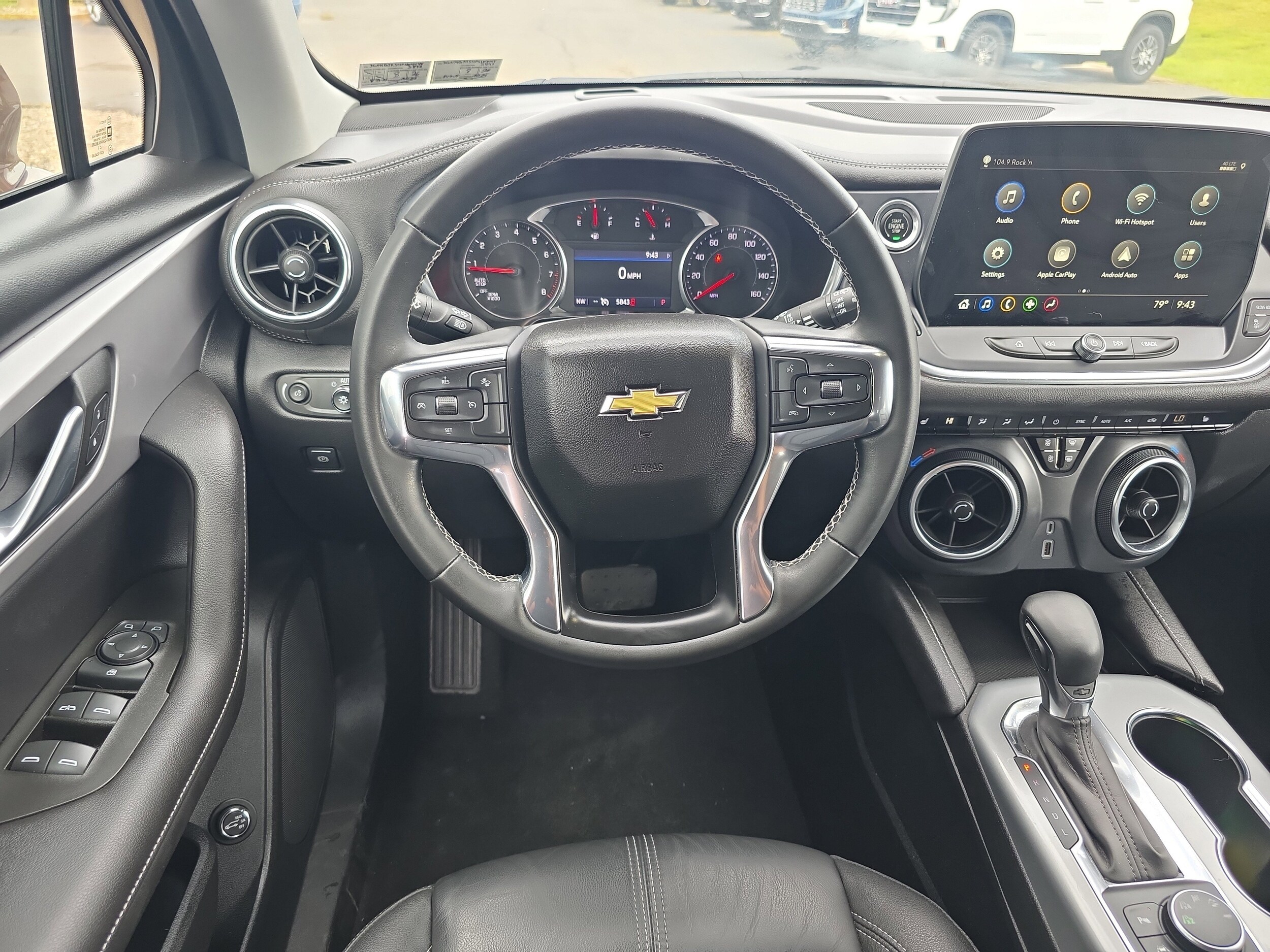 2023 Chevrolet Blazer 3LT photo 2