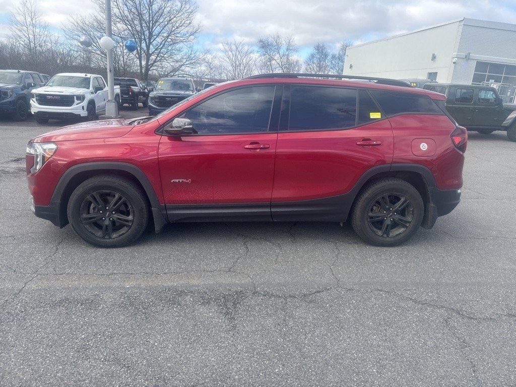Used 2022 GMC Terrain AT4 SUV