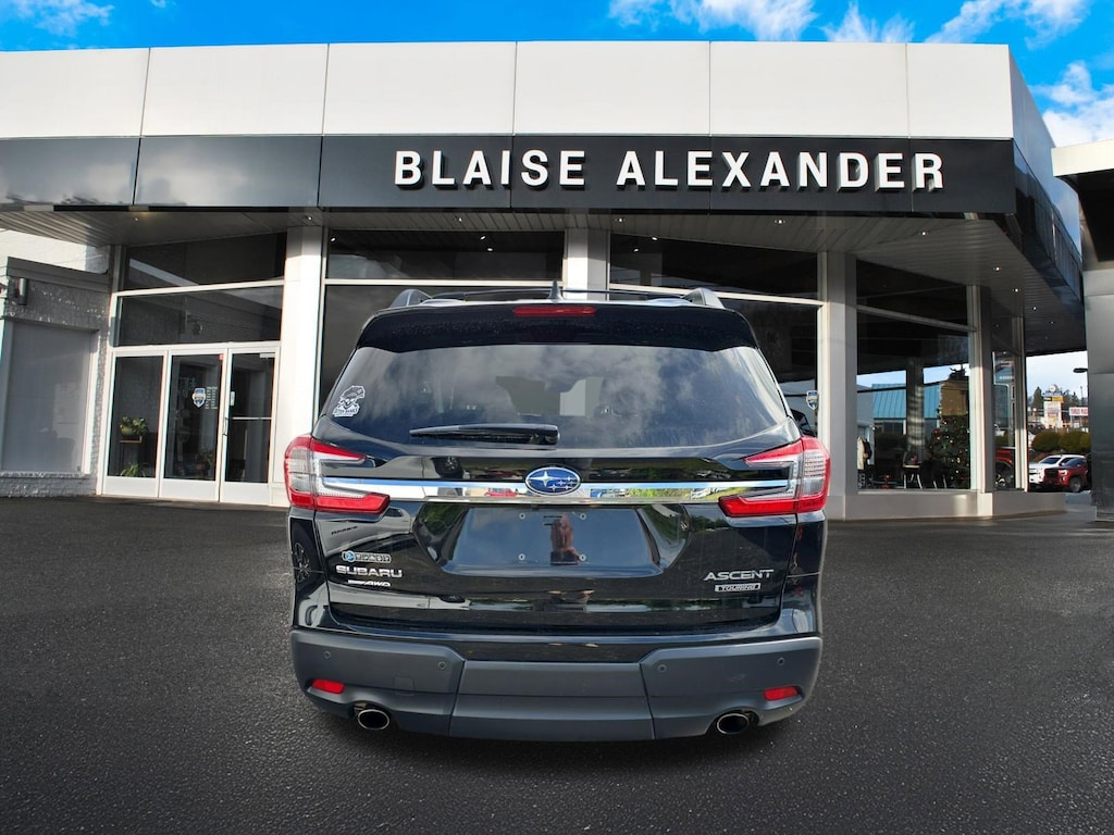 Used 2023 Subaru Ascent Touring 7-Passenger SUV