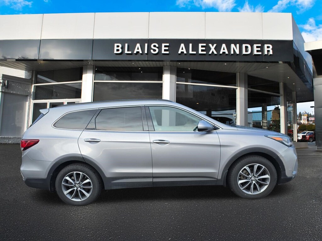 Used 2018 Hyundai Santa Fe SE SUV