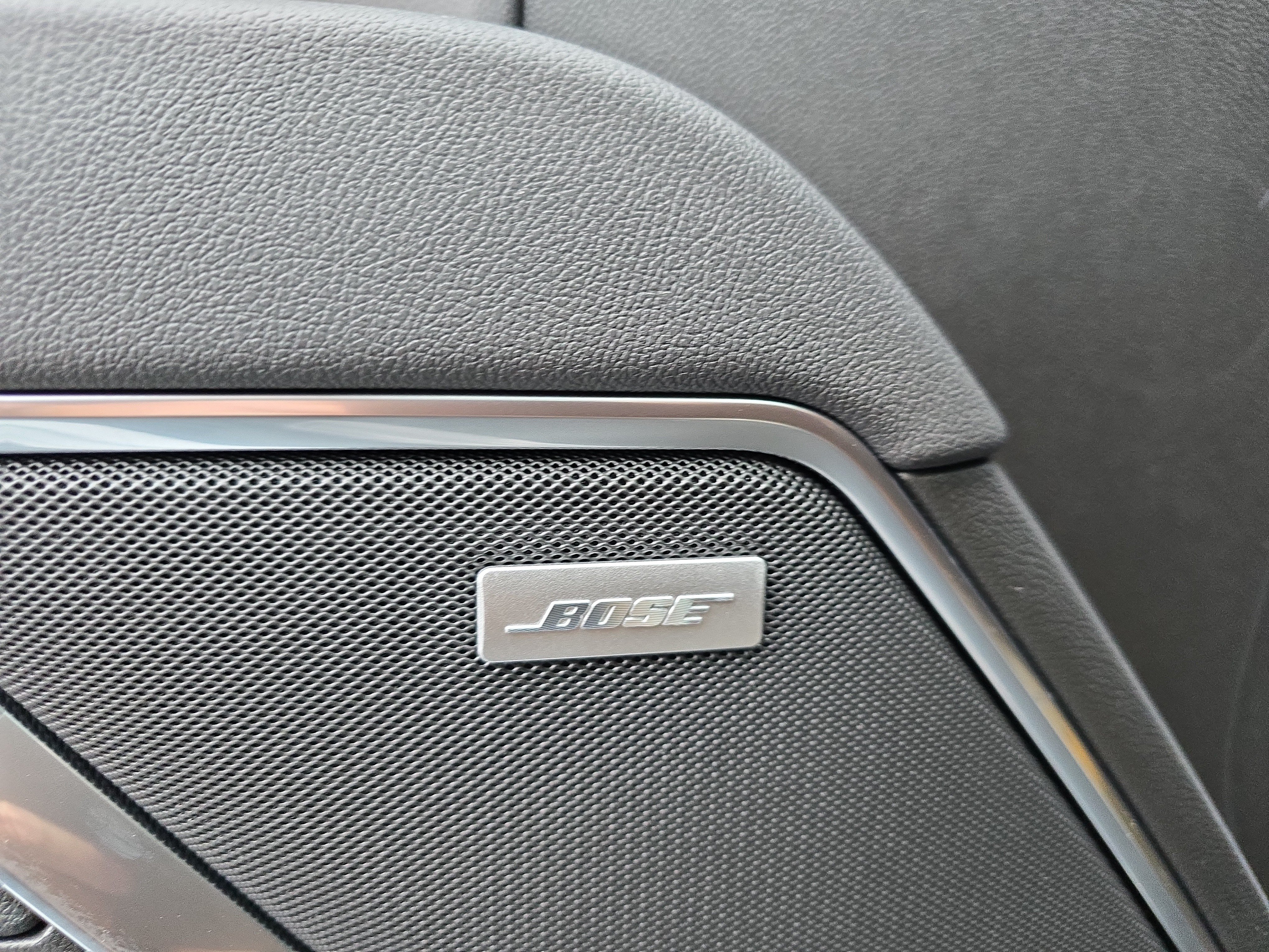 2026 GMC Sierra 1500 SLT - Photo 15