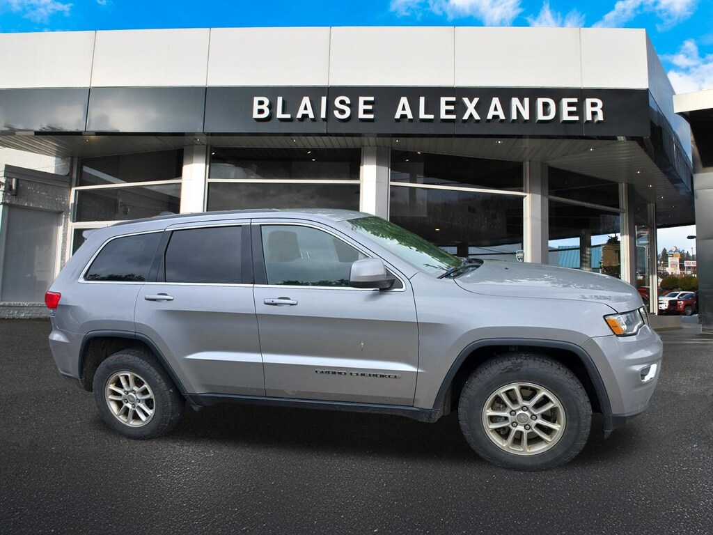 Used 2018 Jeep Grand Cherokee Laredo 4x4 SUV
